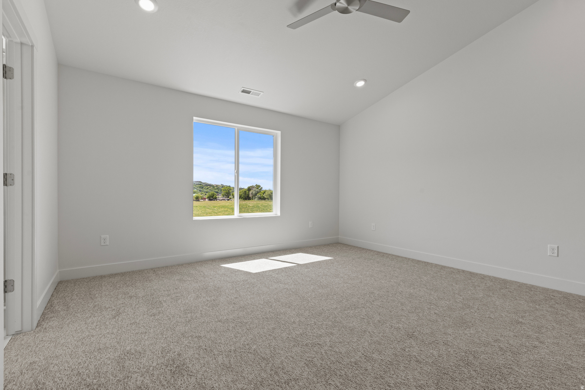 RIVERWOOD - Residential