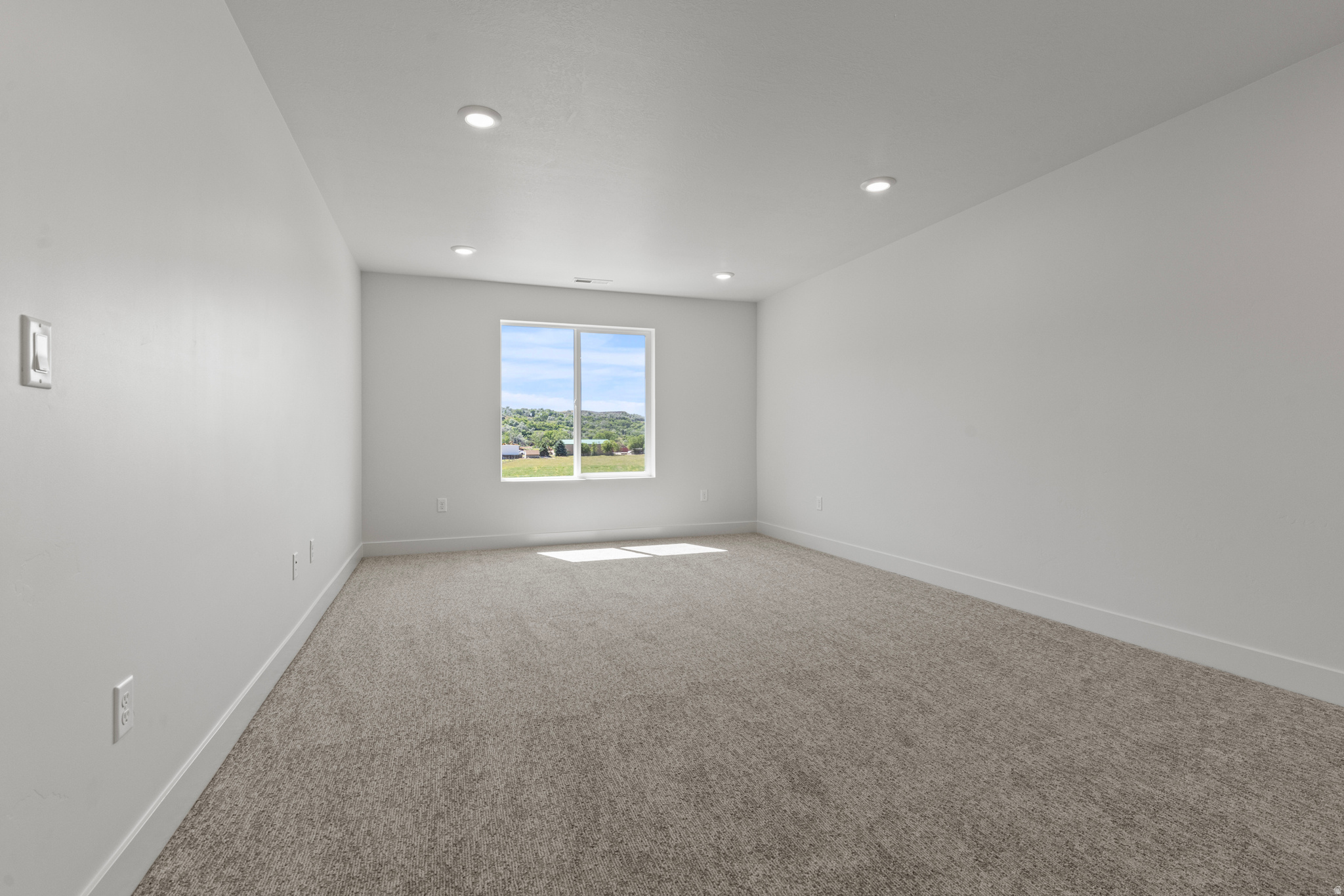 RIVERWOOD - Residential
