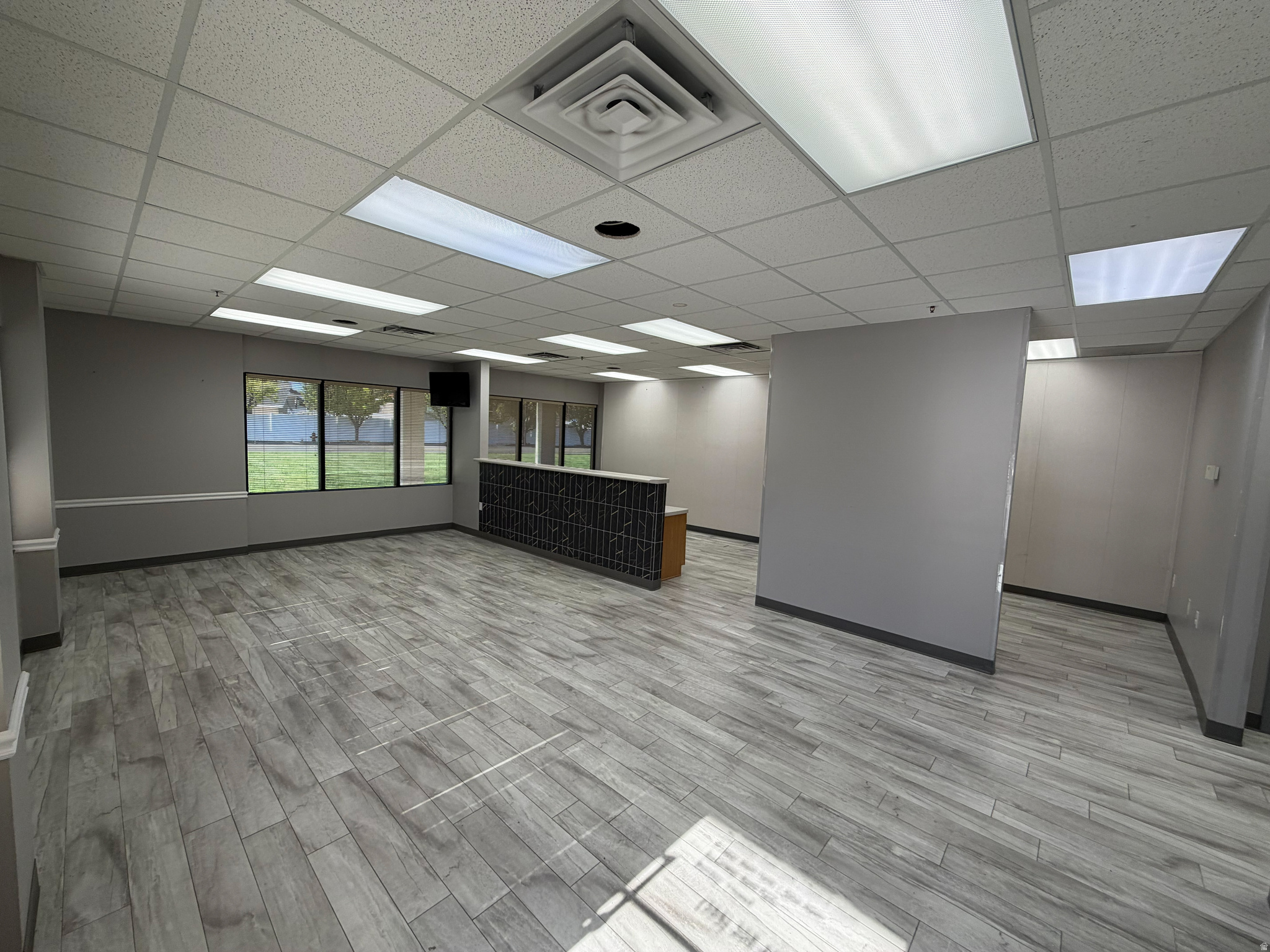 RADIUS CURVE - Commercial Lease