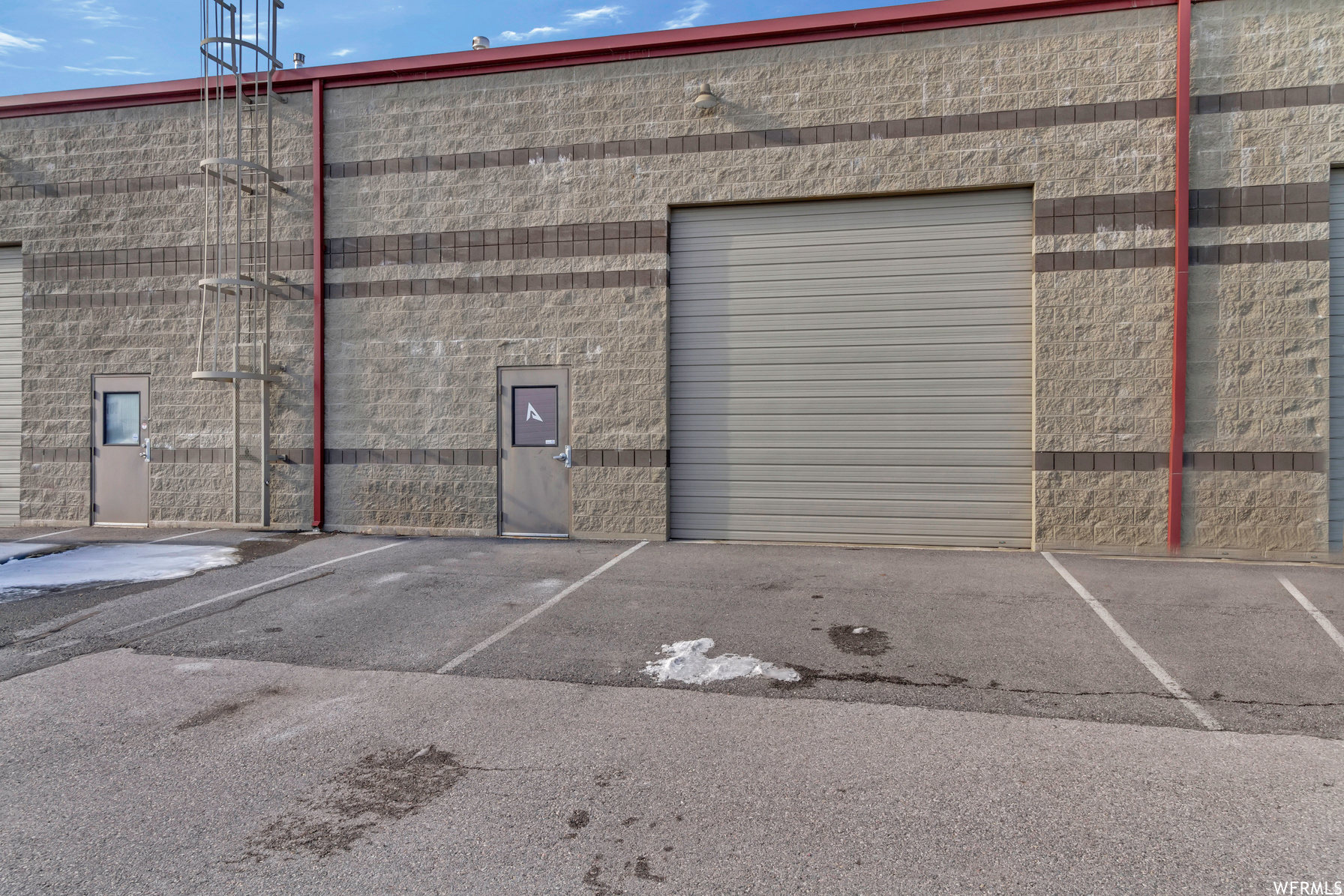 LIVINGSTONE WAREHOUSE CONDOMINIUMS - Commercial Sale