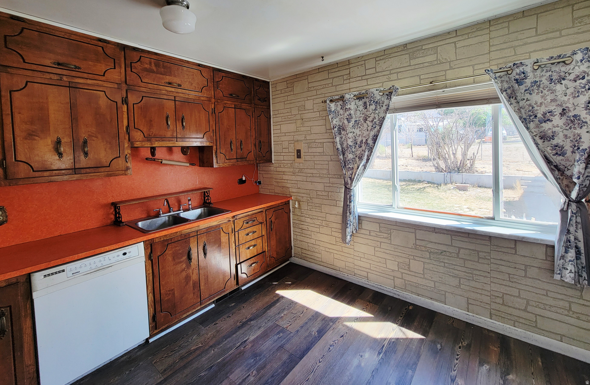SUNNYSIDE SUBDIVISION - Residential