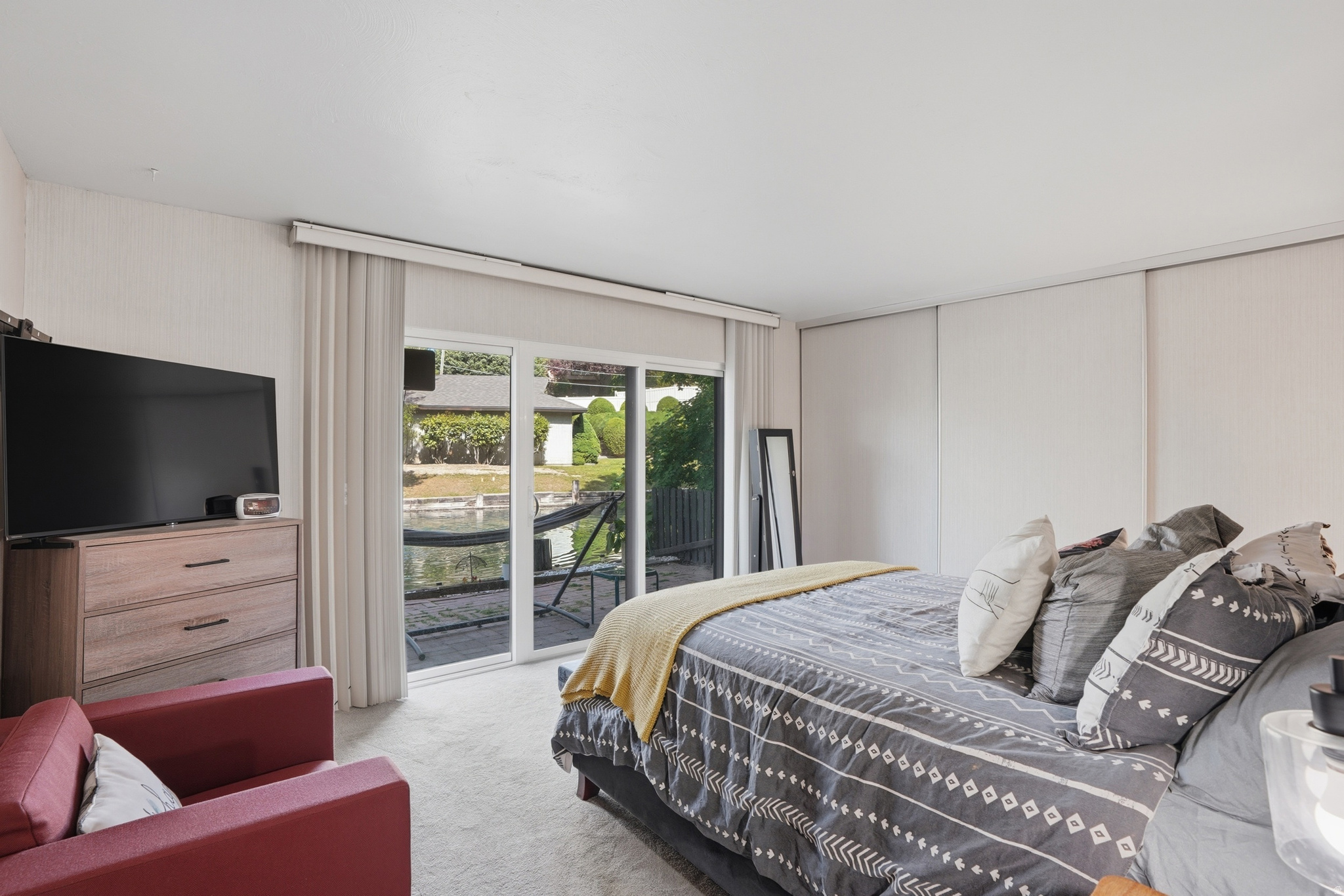 HIDDEN LAKE CONDM - Residential