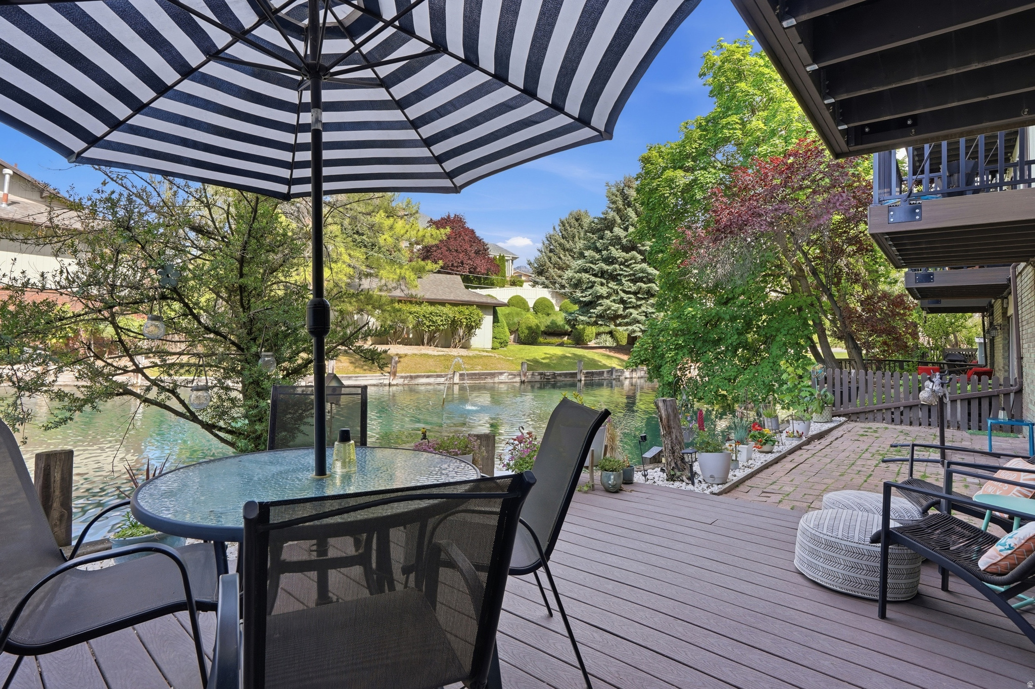 HIDDEN LAKE CONDM - Residential