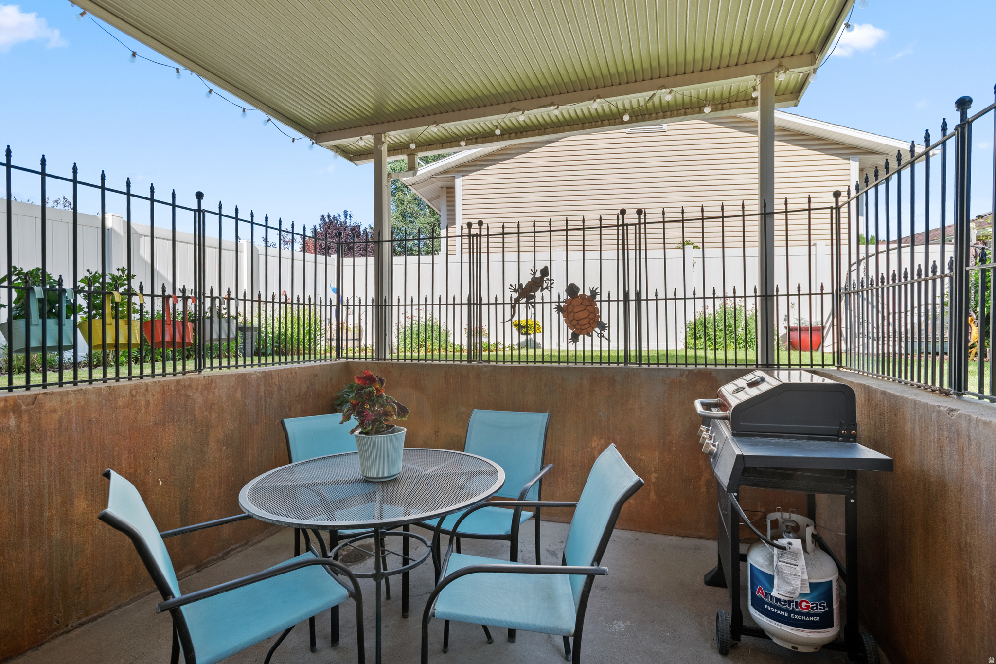 COTTONWOOD MEADOWS - Residential