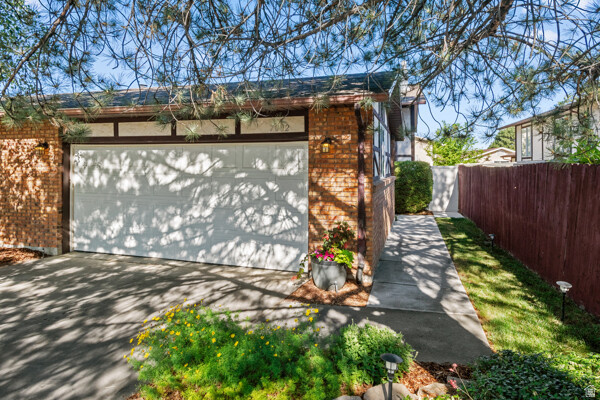 COTTONWOOD MEADOWS - Residential