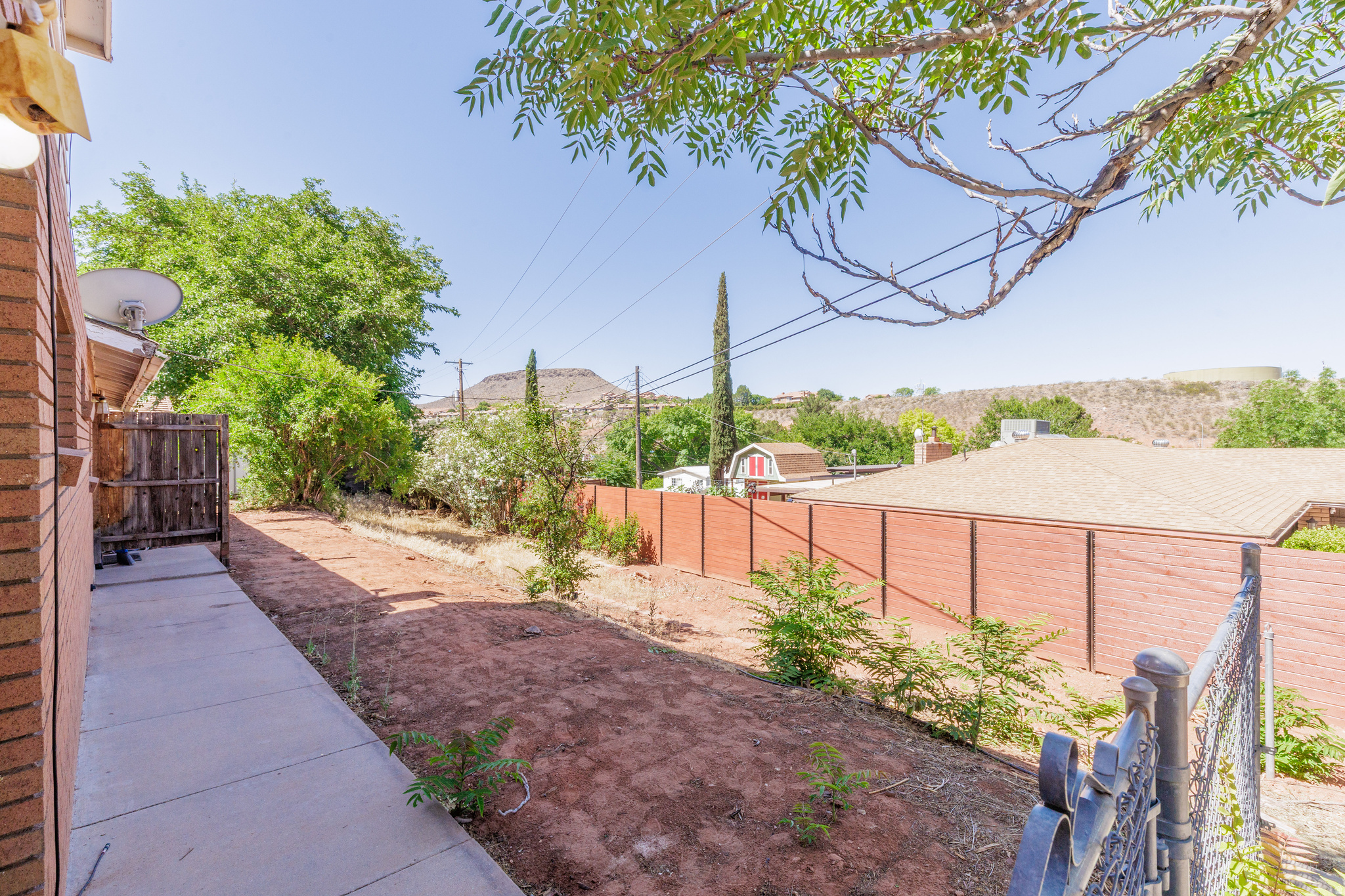 RED HILLS - Residential