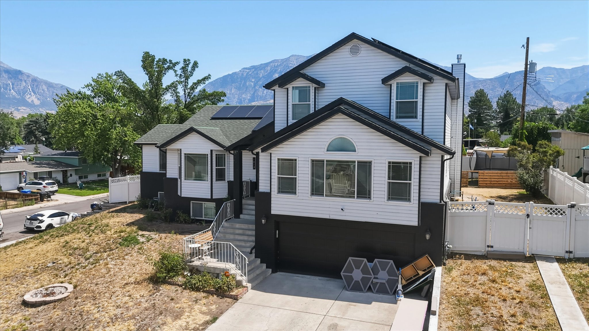 QUAIL ESTATES - Residential