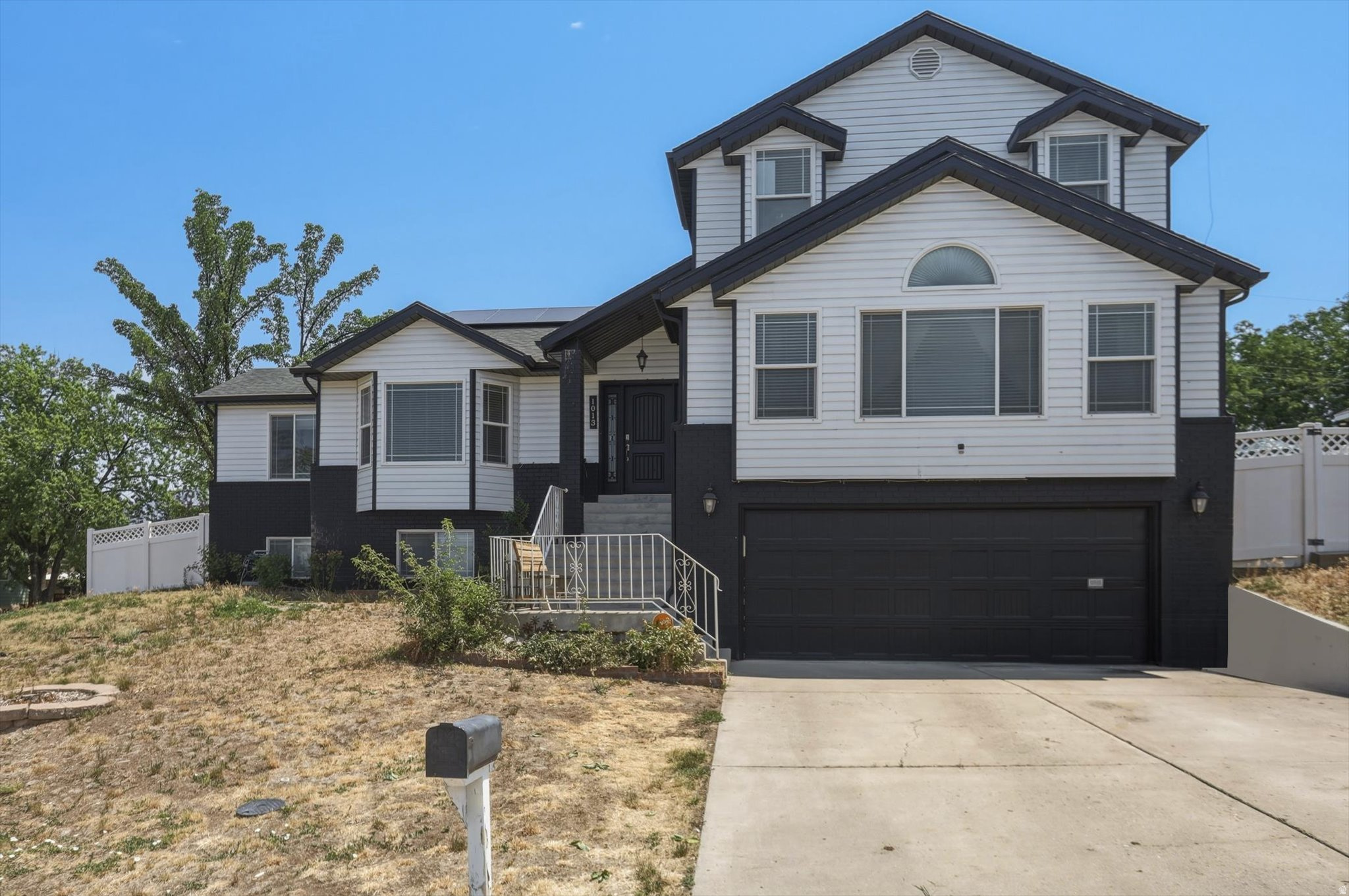QUAIL ESTATES - Residential