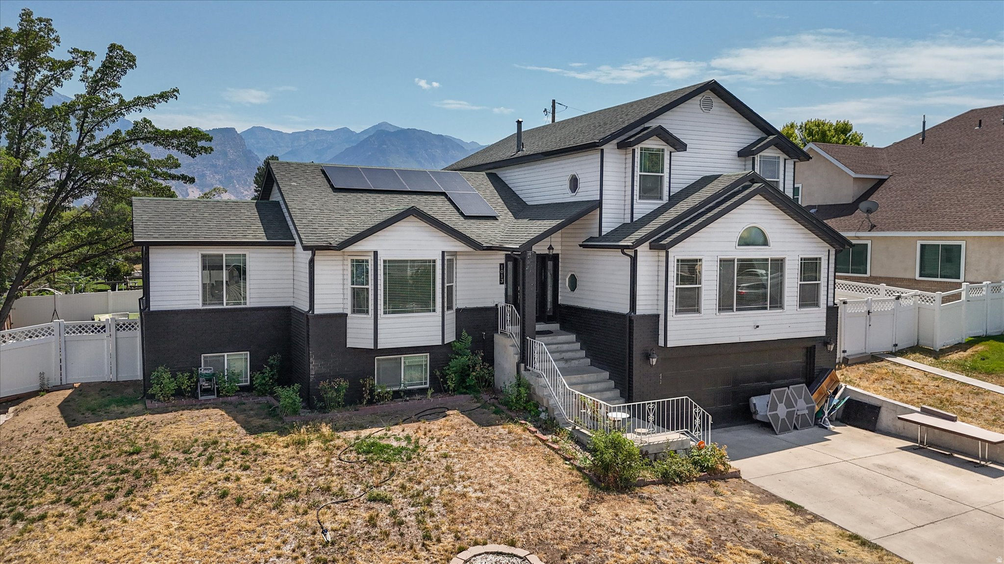 QUAIL ESTATES - Residential