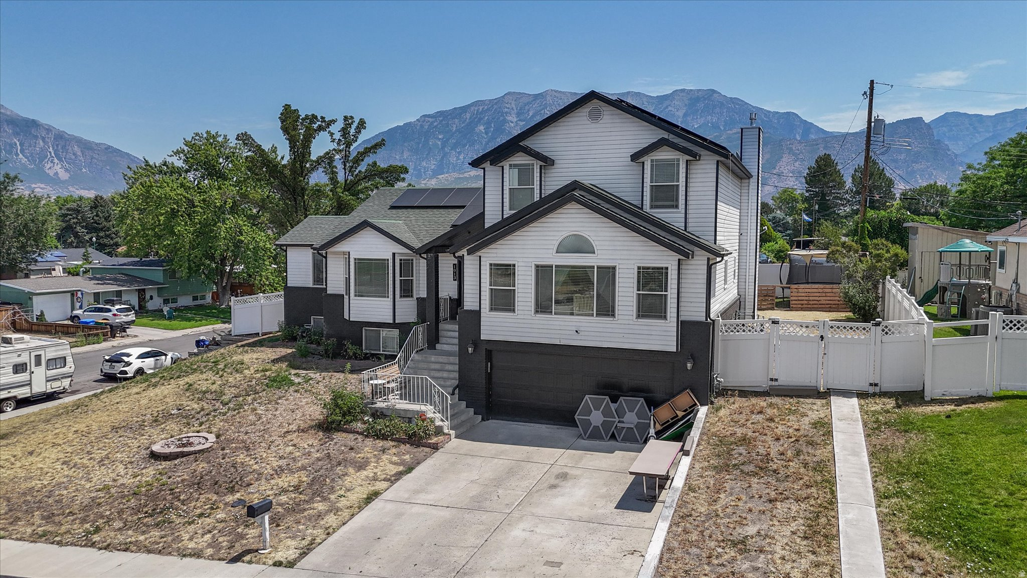 QUAIL ESTATES - Residential