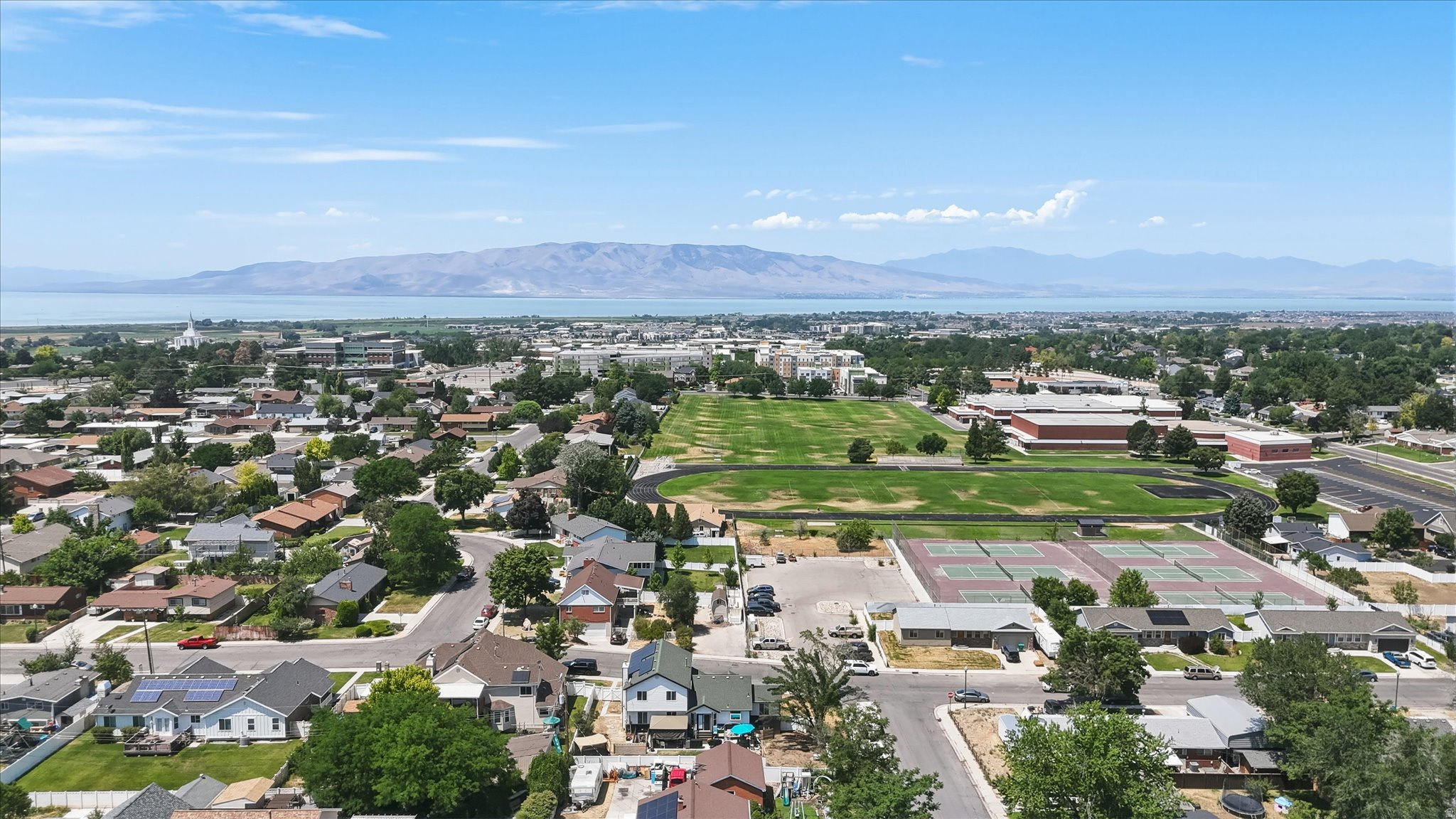 QUAIL ESTATES - Residential