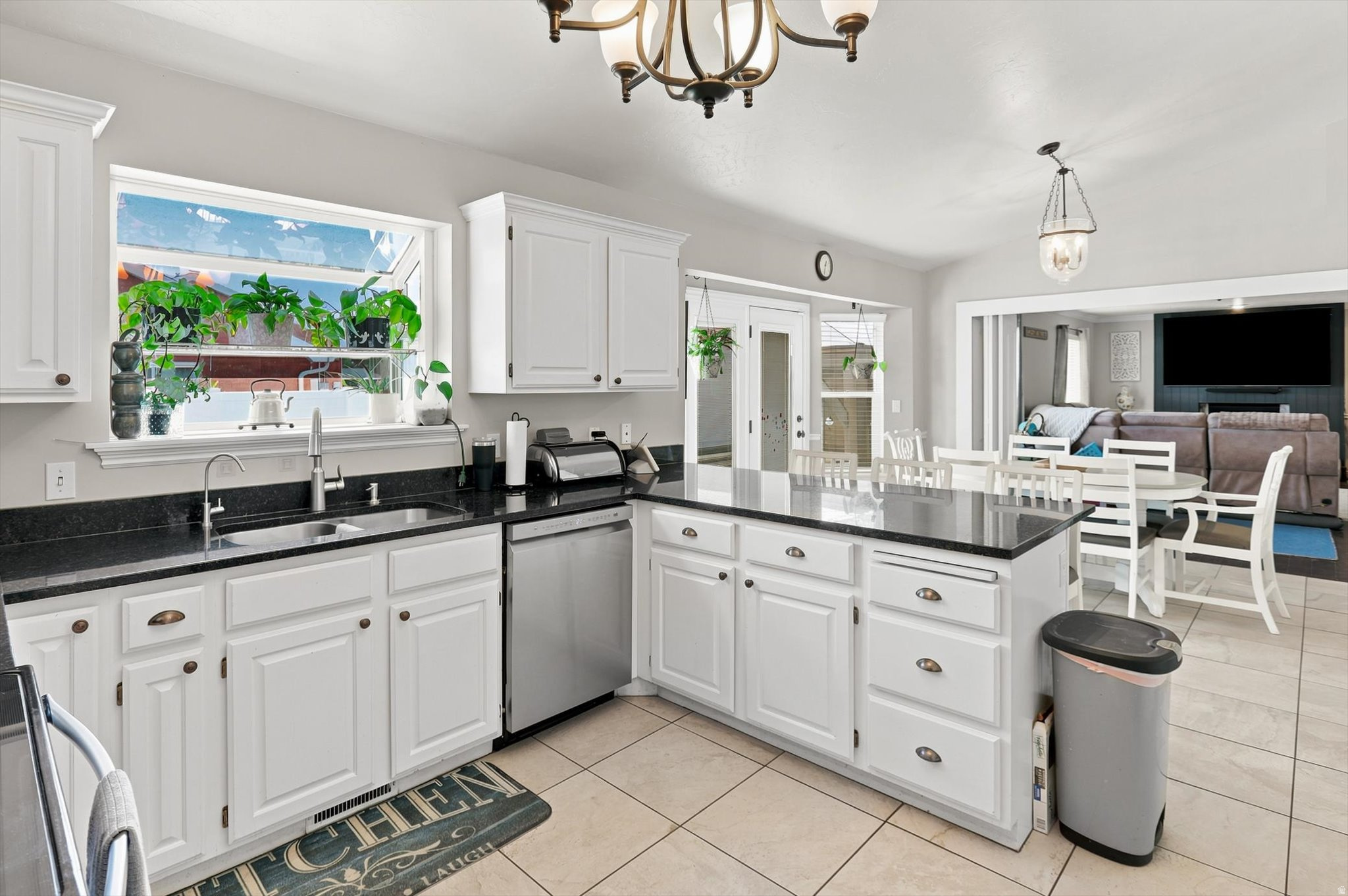 QUAIL ESTATES - Residential