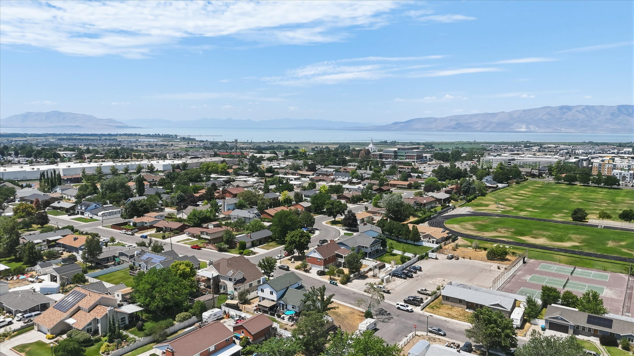 QUAIL ESTATES - Residential