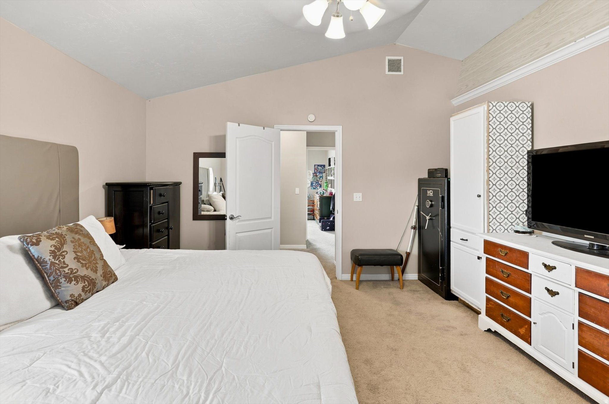 QUAIL ESTATES - Residential