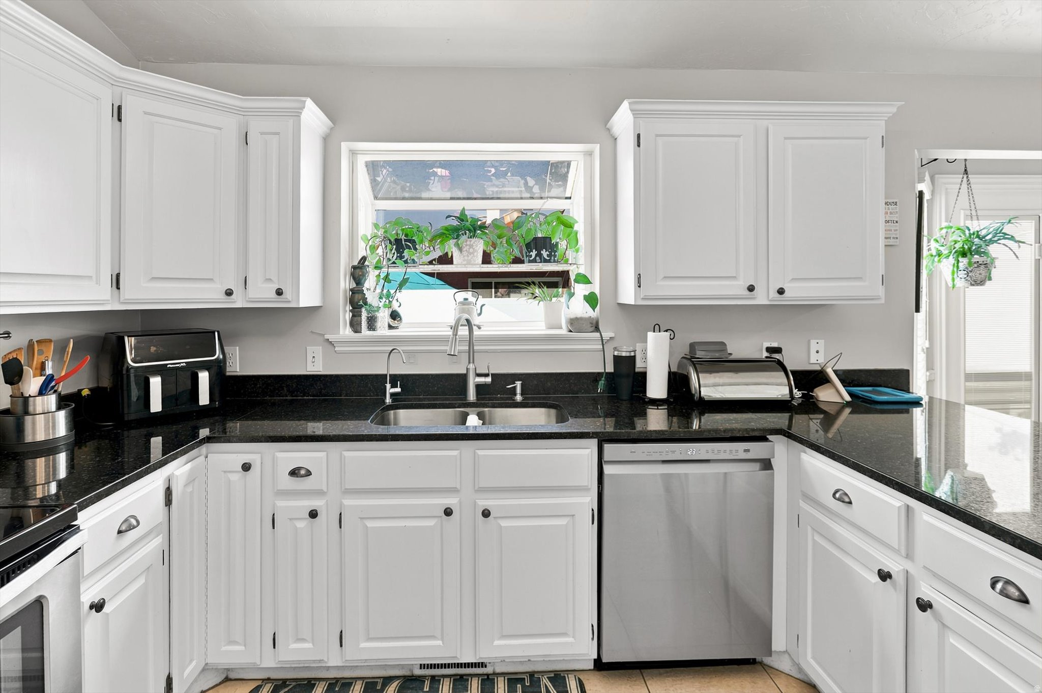 QUAIL ESTATES - Residential