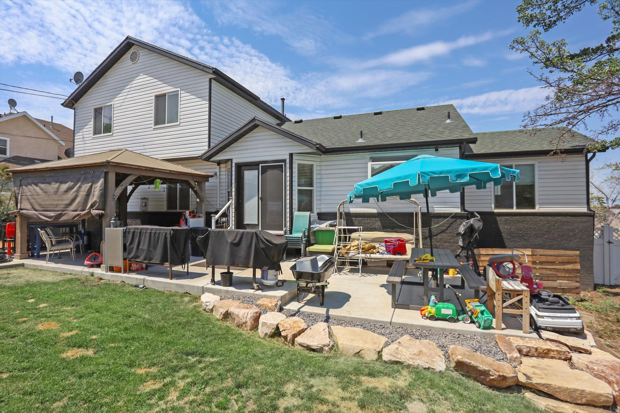 QUAIL ESTATES - Residential