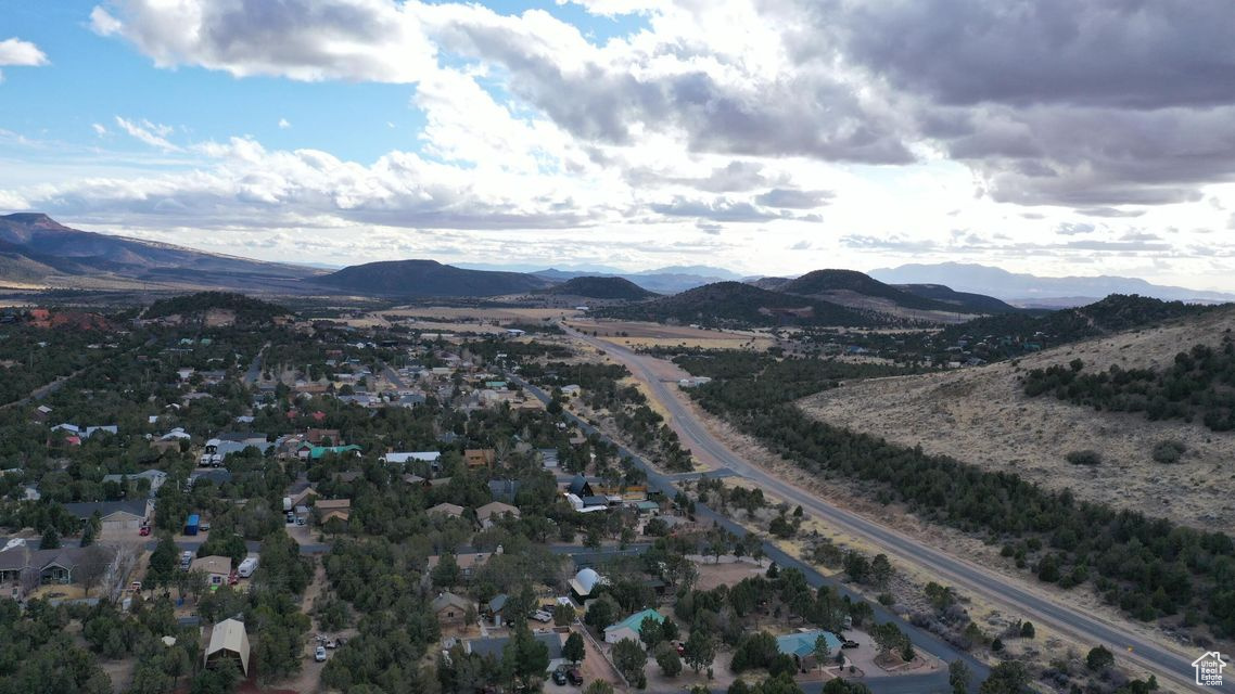 DIXIE DEER ESTATES - Land