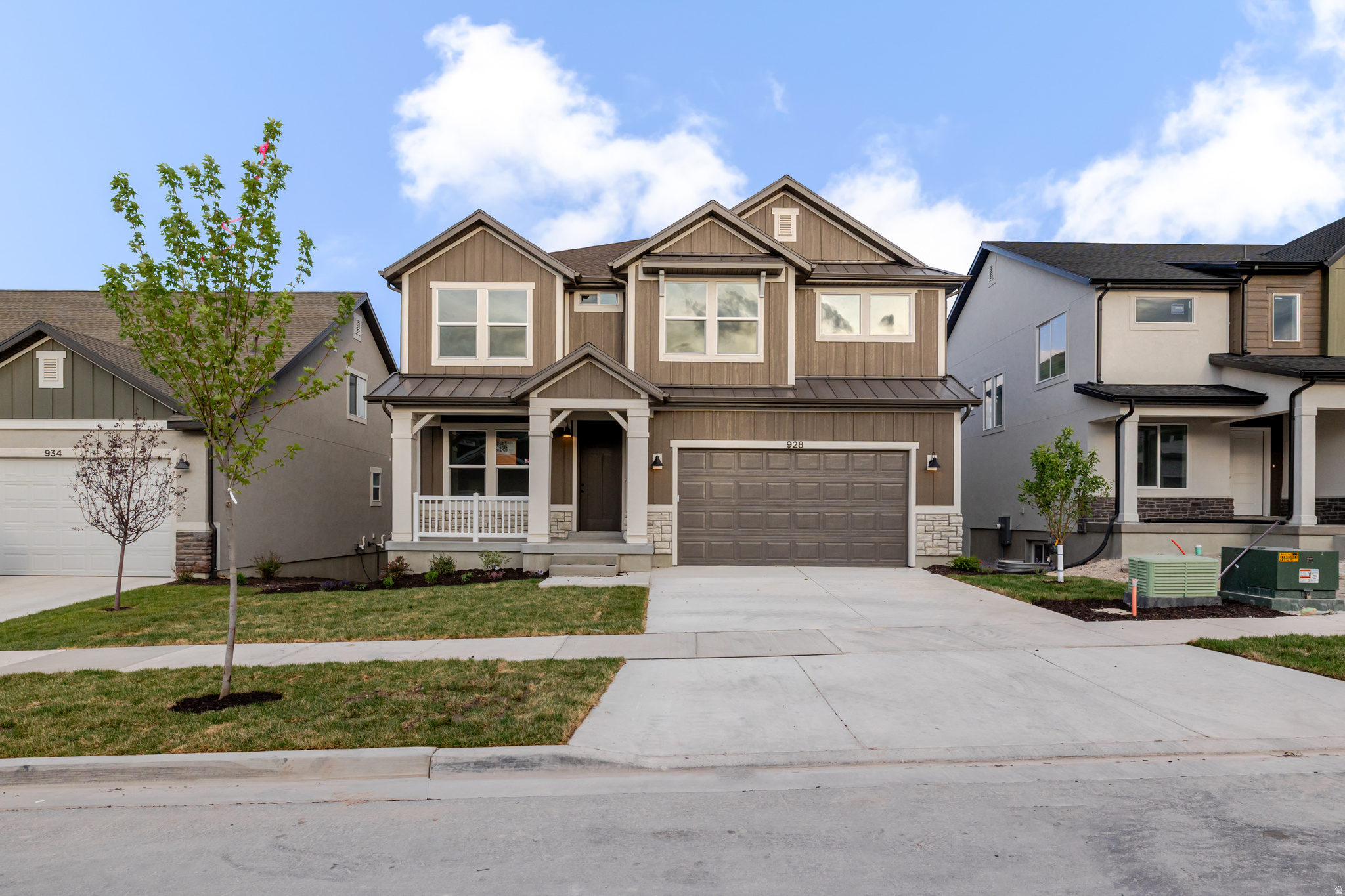 Discover Highridge at Mt. Saratoga! A stunning master-planned community where modern living meets thoughtful design. Our single-family floorplans feature open-concept layouts that maximize space while offering the privacy you need, all tailored to fit your lifestyle. With parks, trails, and expansive open spaces, Highridge delivers the perfect balance of convenience and tranquility. Contact us today to learn more or schedule your visit to experience the community firsthand! (PEYTON LOT 624)
