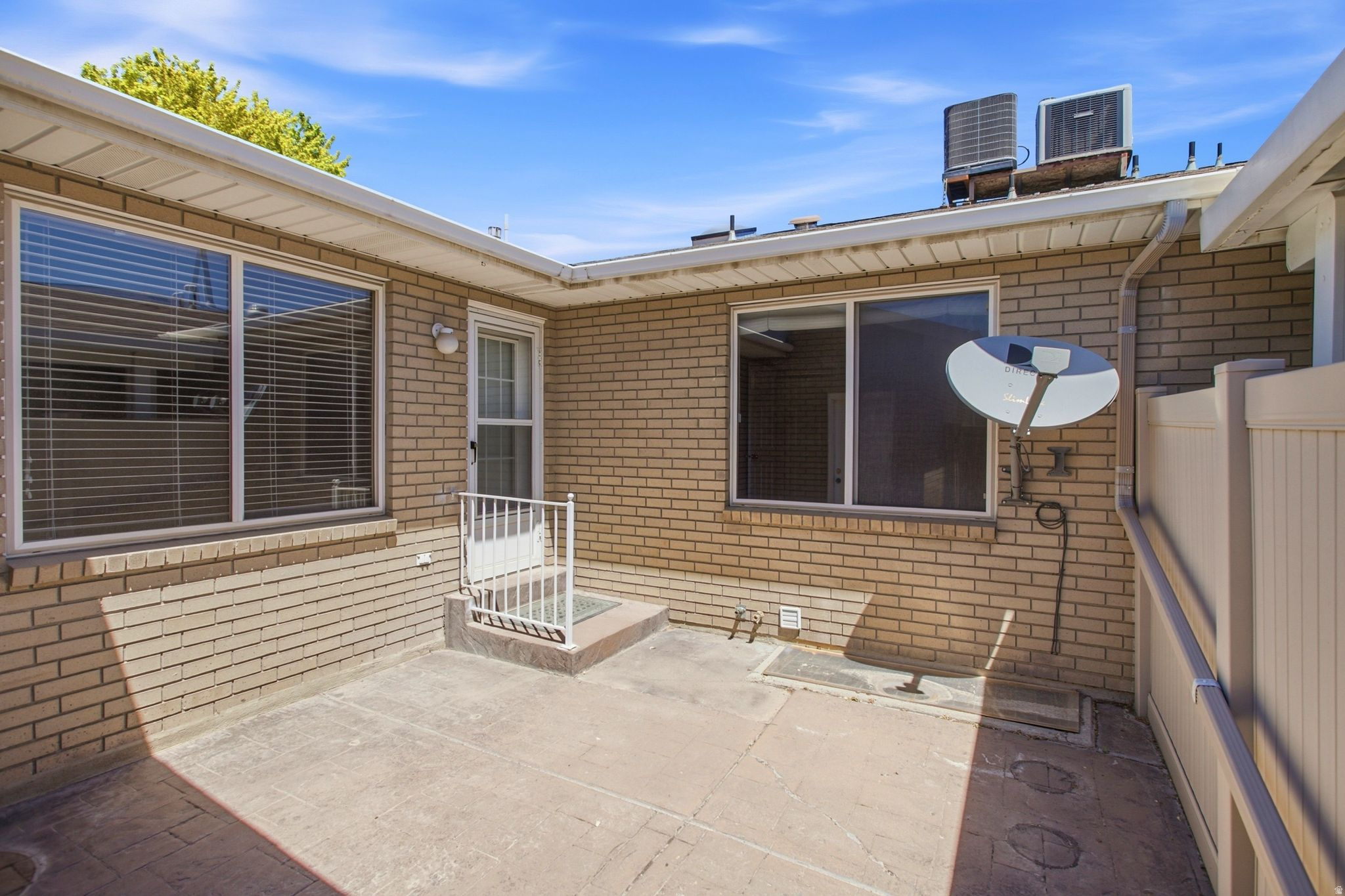CORNERSTONE - Residential