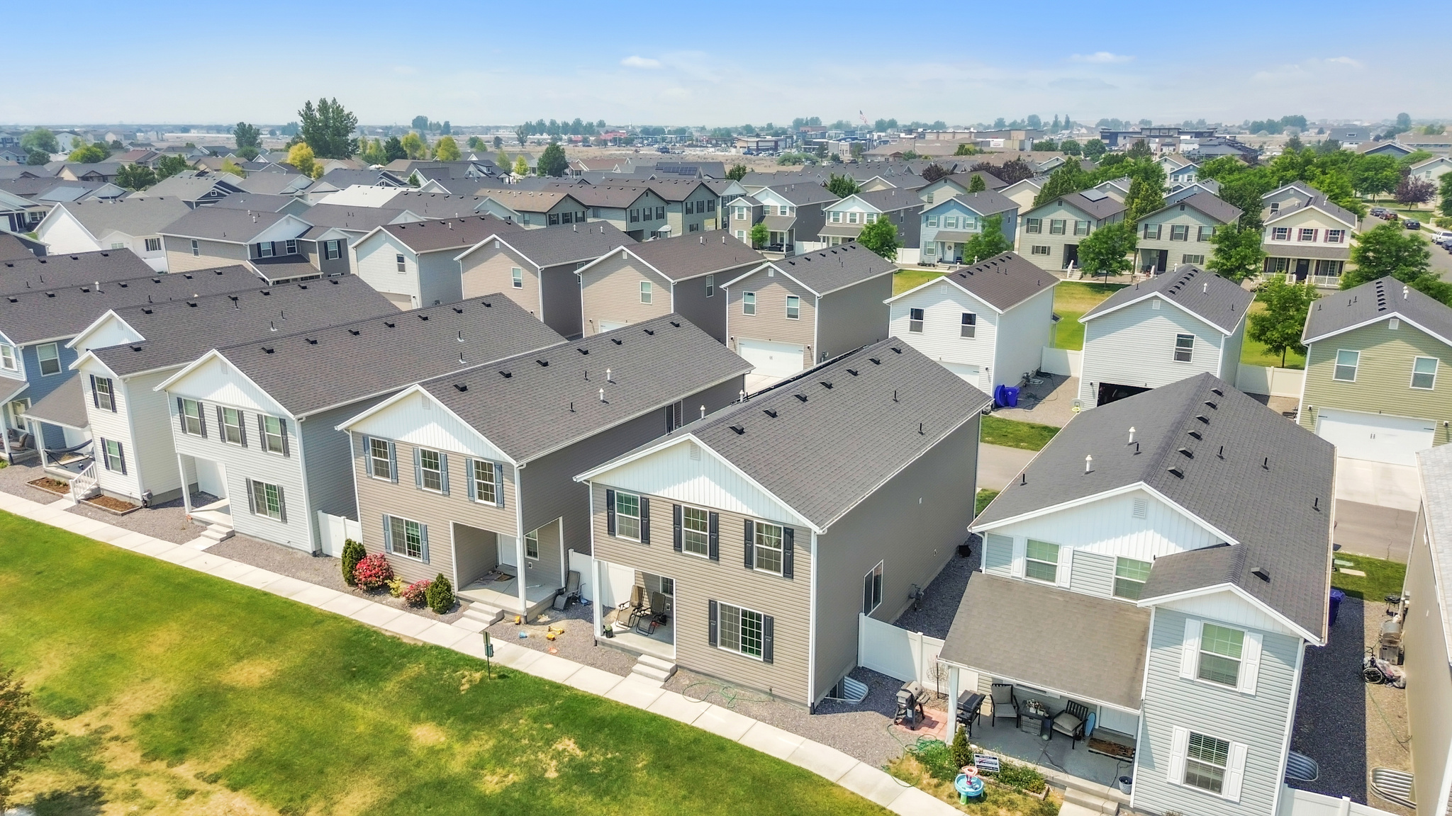 COLONIAL PARK - Residential