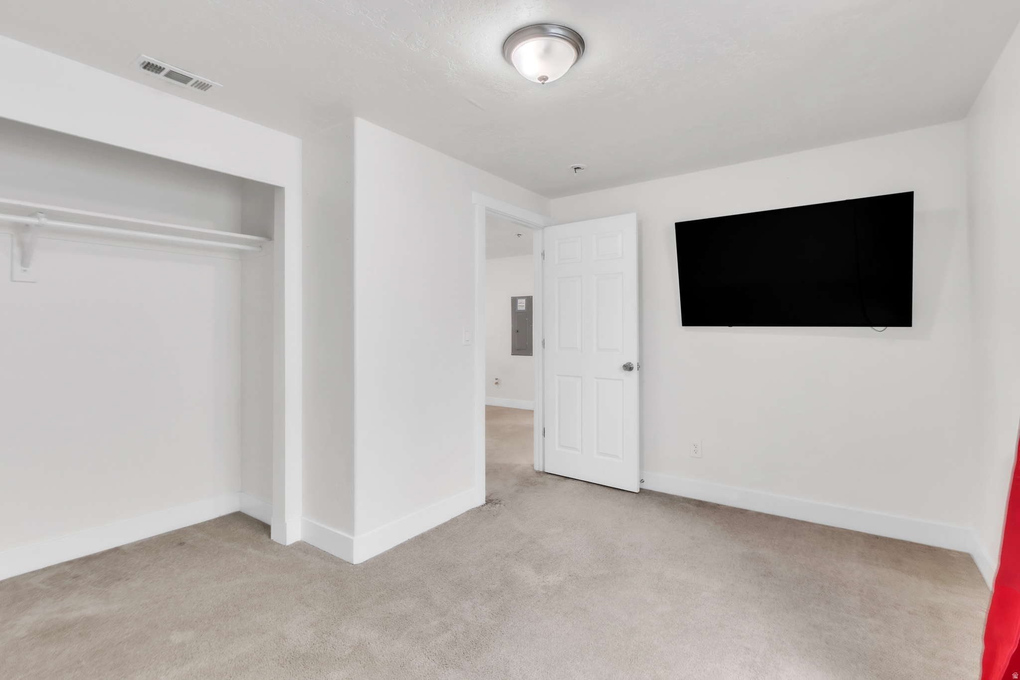 COLONIAL PARK - Residential