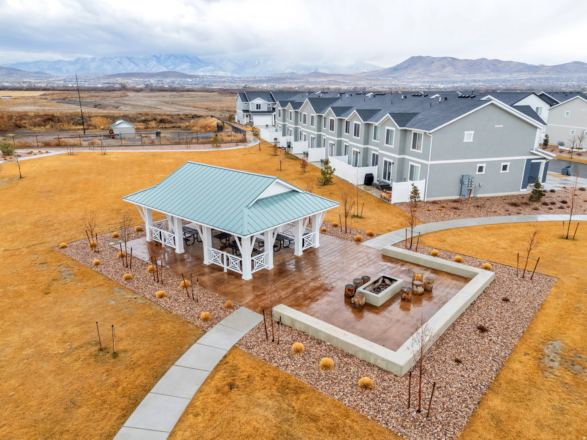NORTHSHORE - Residential