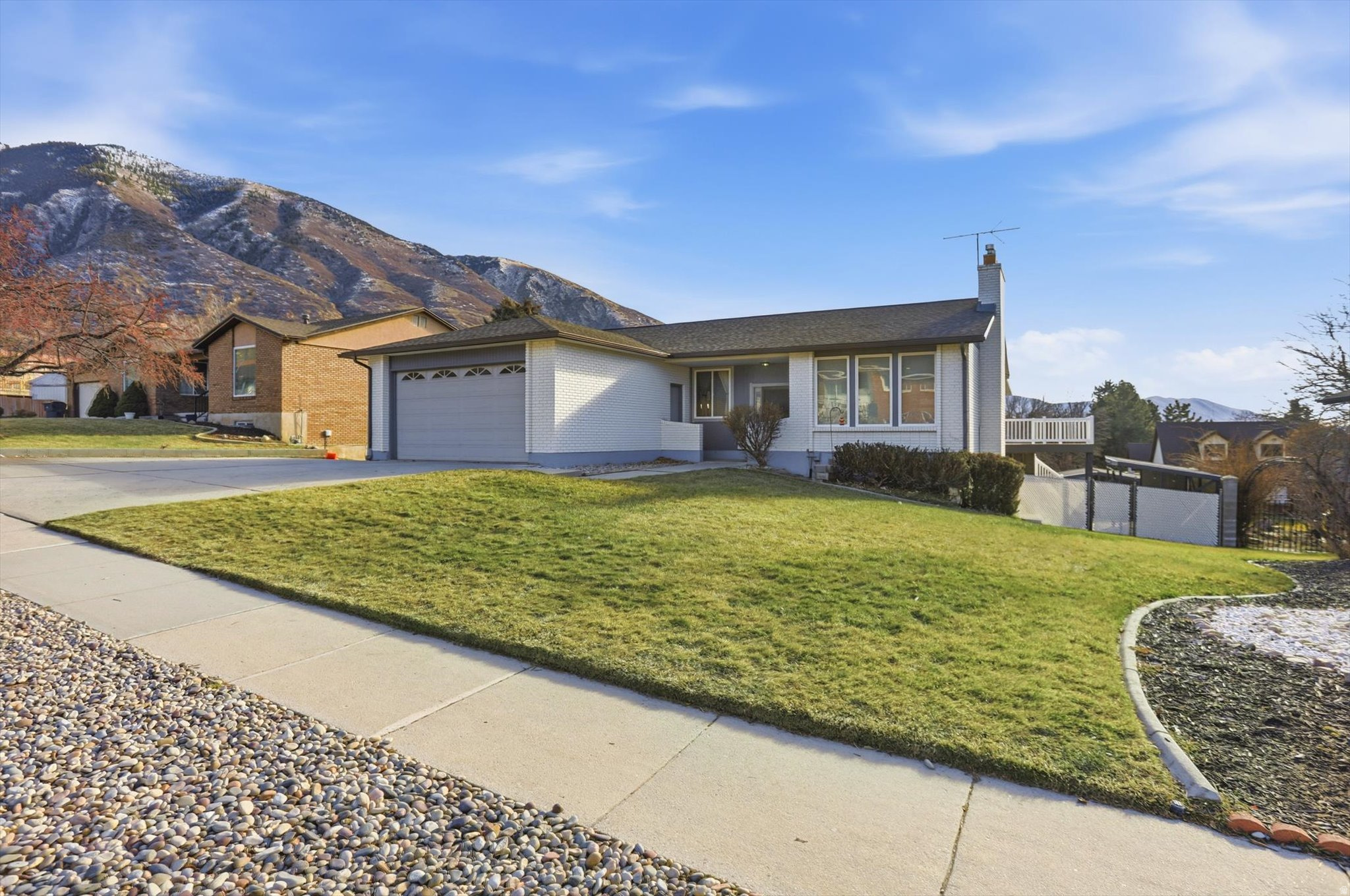 WILLOW CREEK MESA - Residential