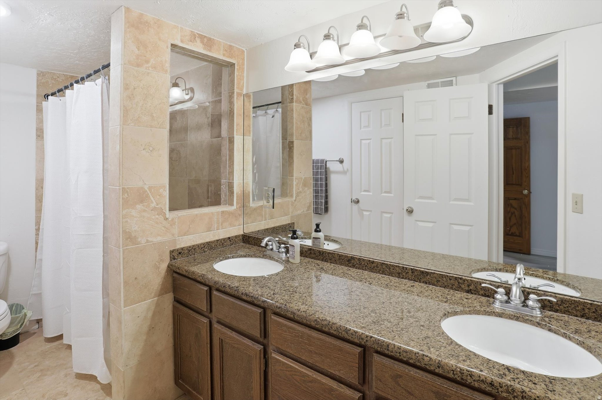 WILLOW CREEK MESA - Residential