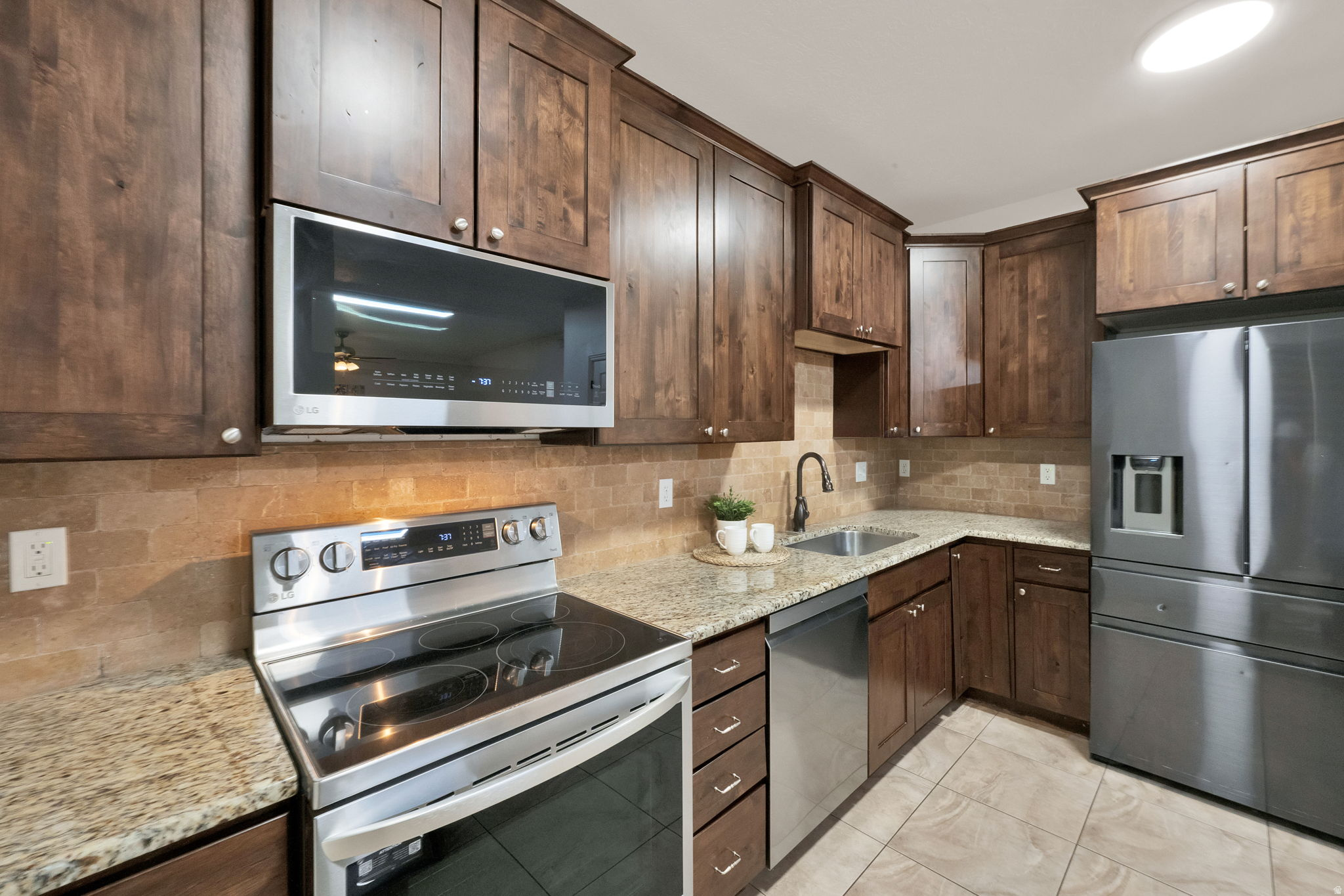 MT TIMP VILLAGE - Residential