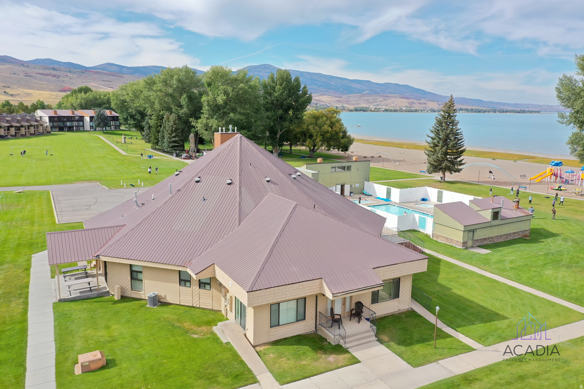 IDEAL BEACH RESORT - Residential