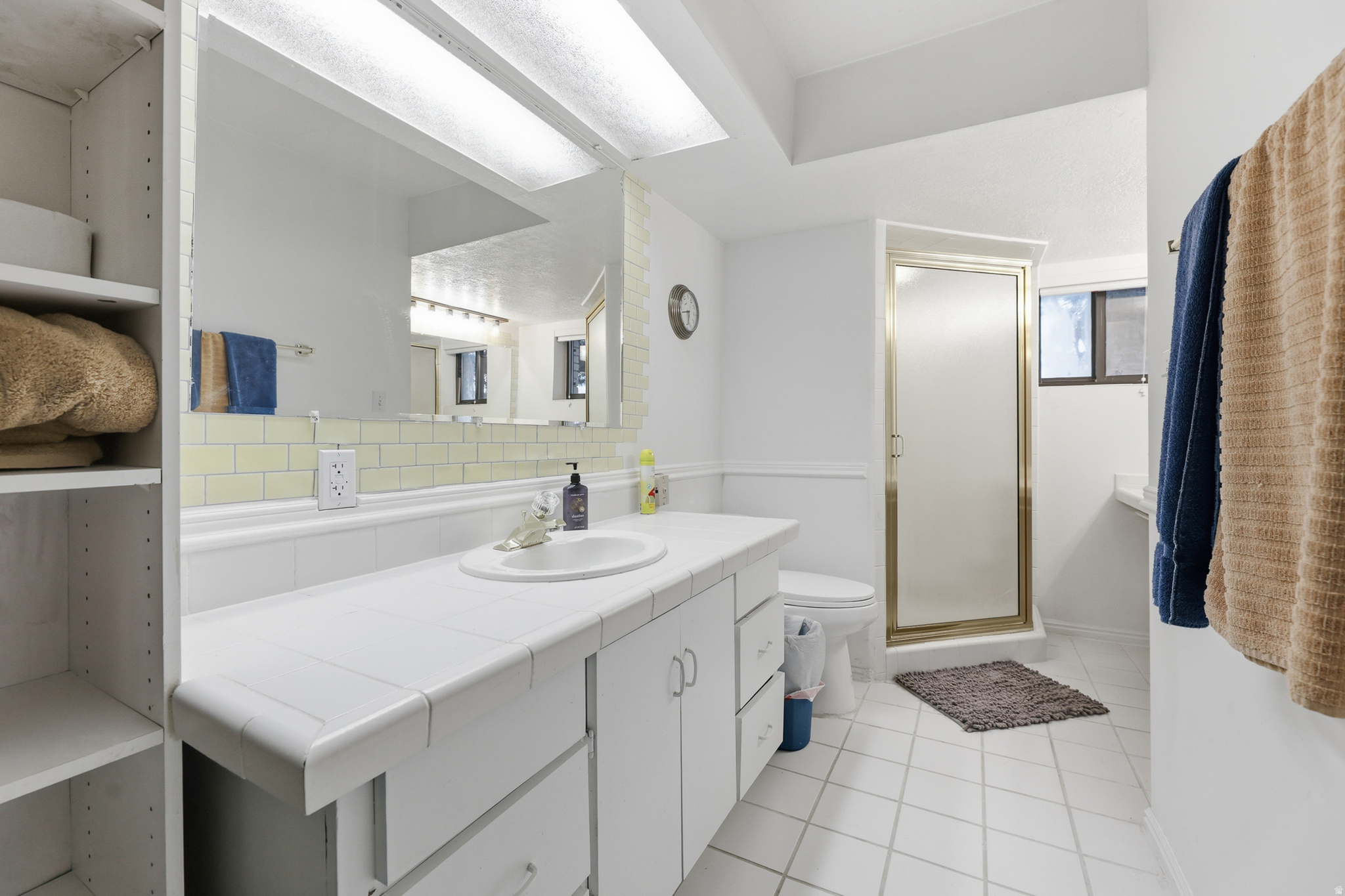 VALLEY VISTA - Residential