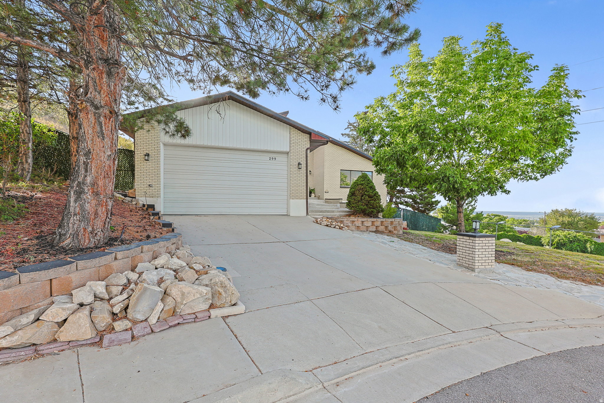 VALLEY VISTA - Residential