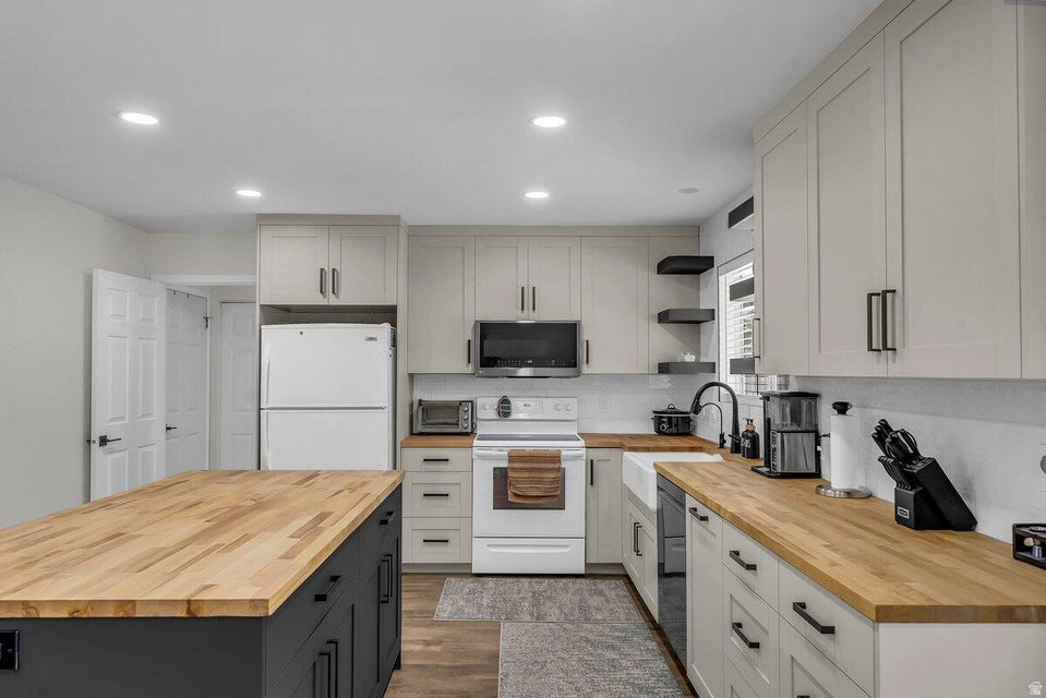 MOUNTAIN VIEW - Residential