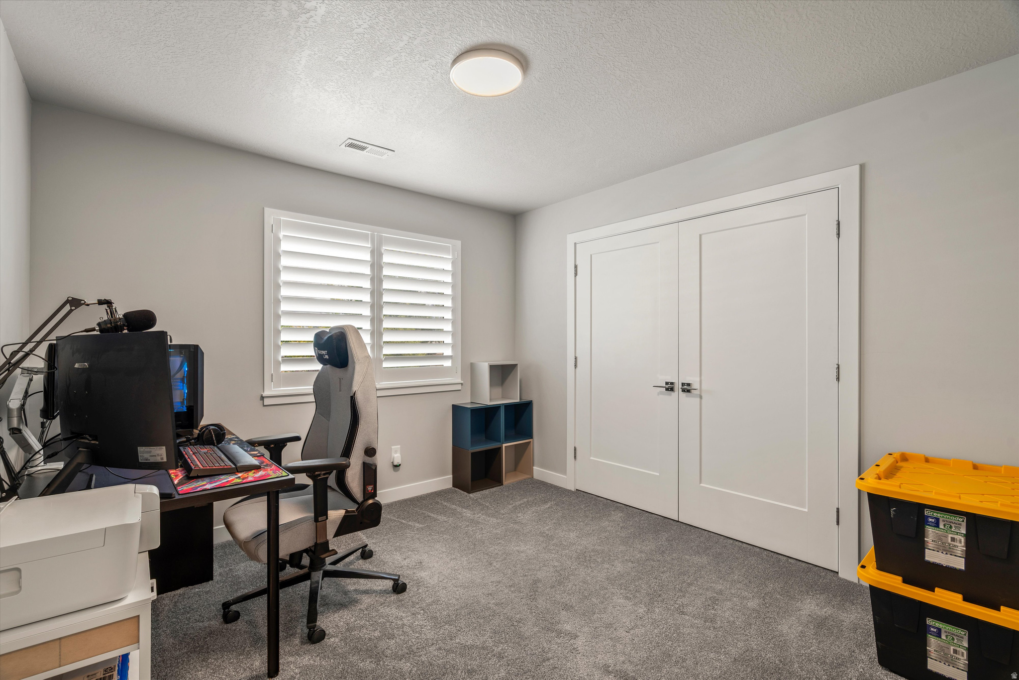 YULISA ESTATES - Residential