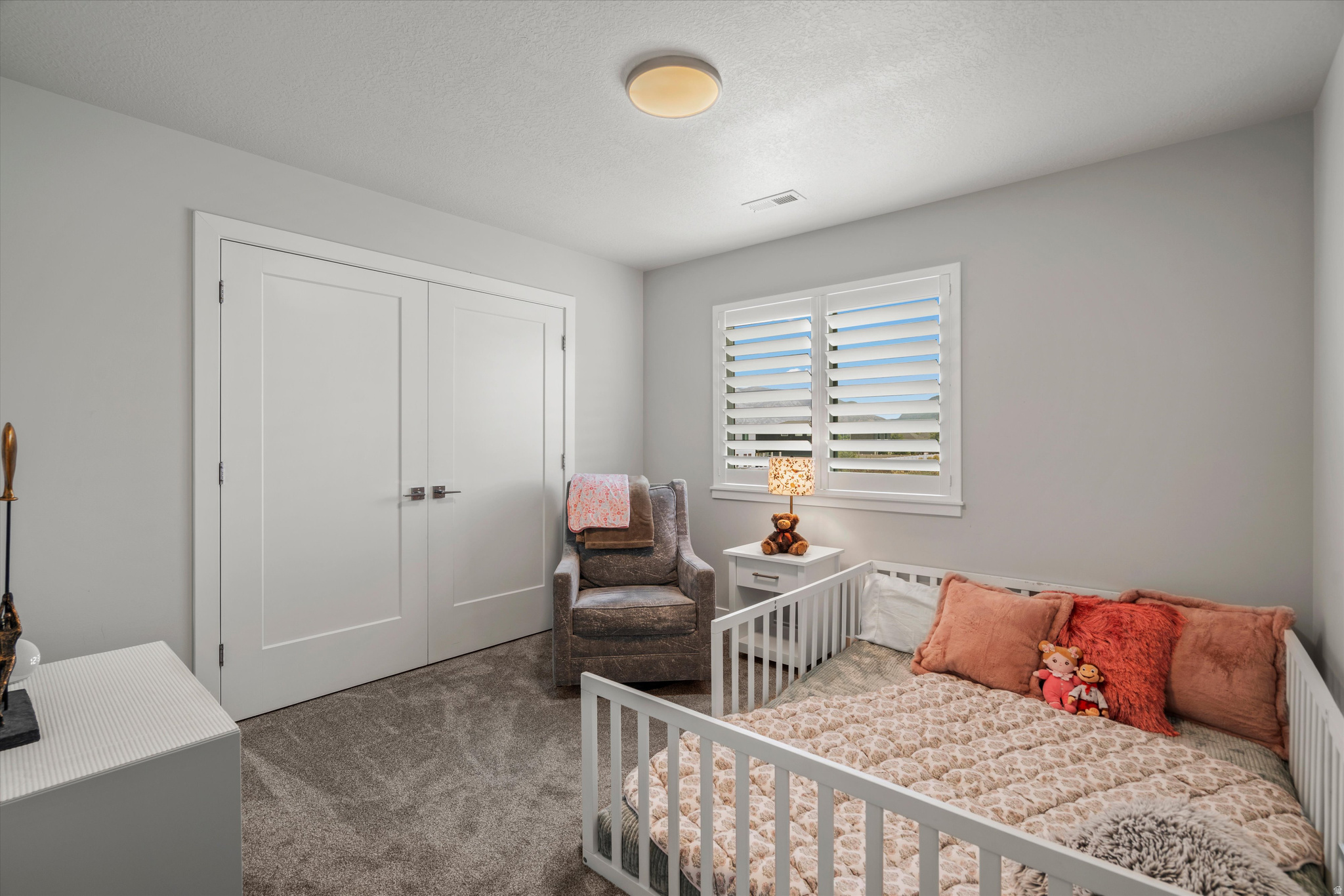 YULISA ESTATES - Residential