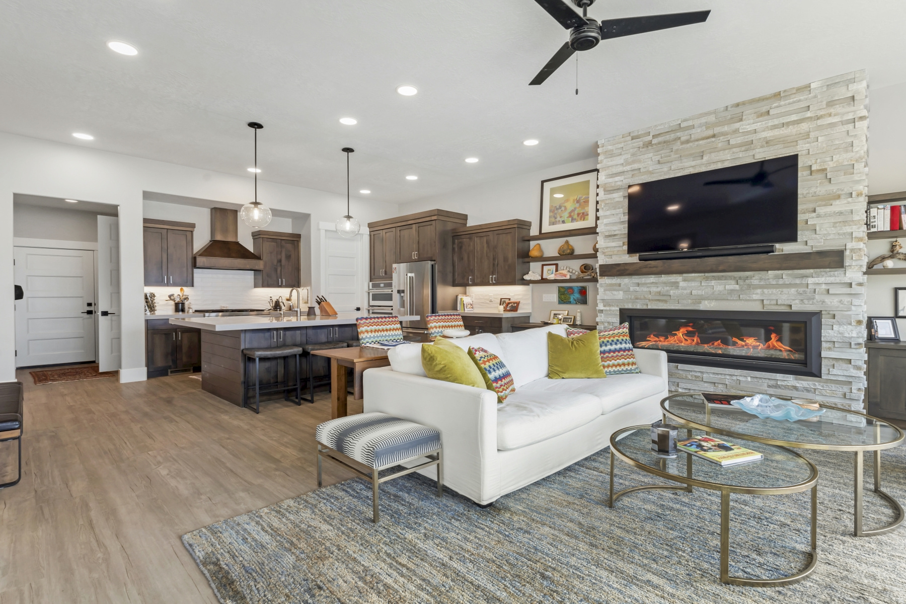 SHORELINE - Residential