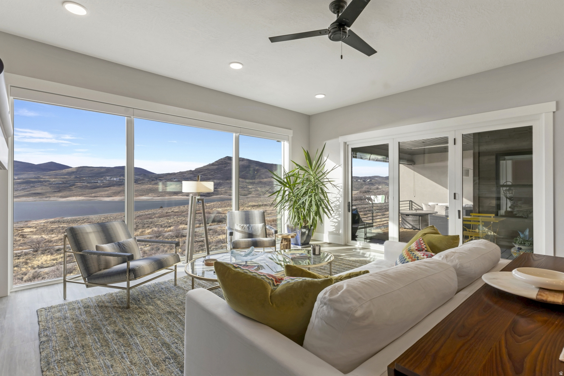 SHORELINE - Residential