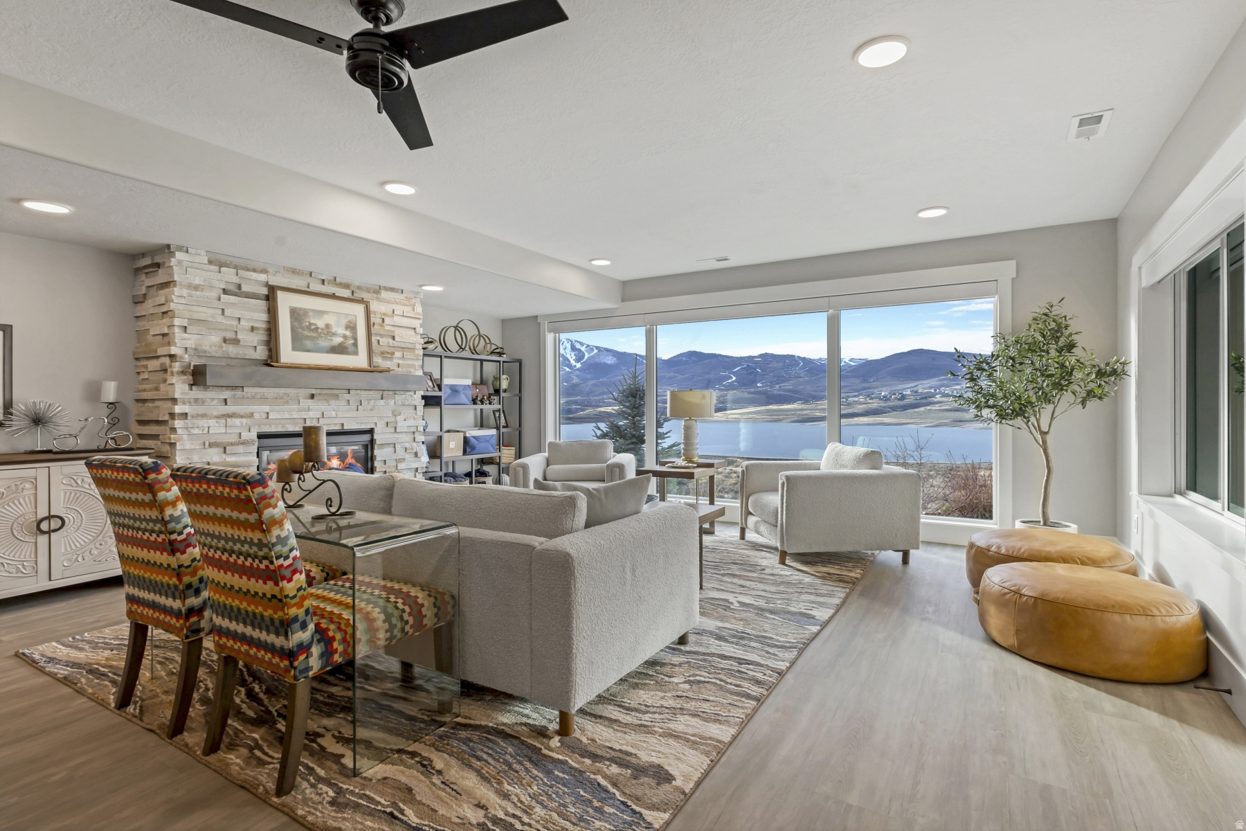 SHORELINE - Residential
