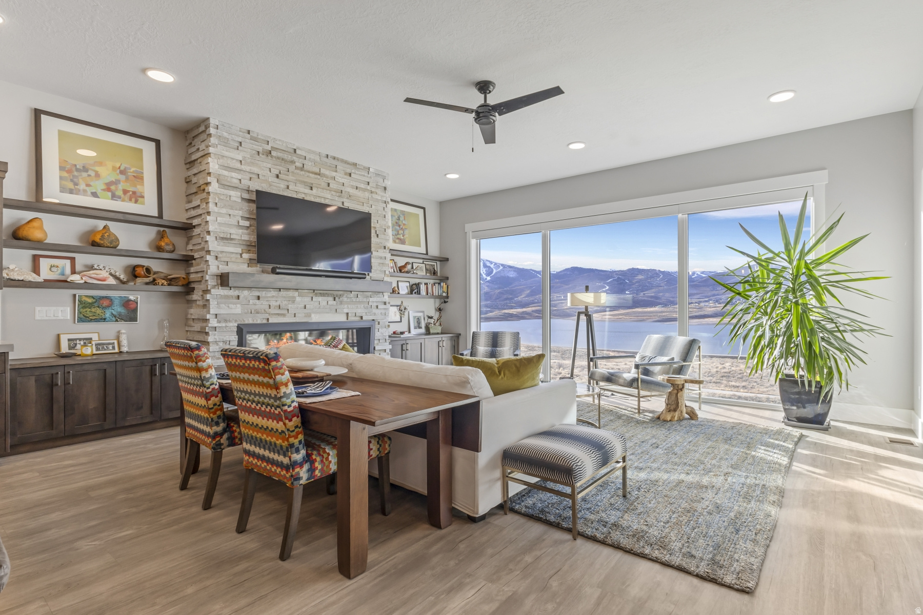 SHORELINE - Residential