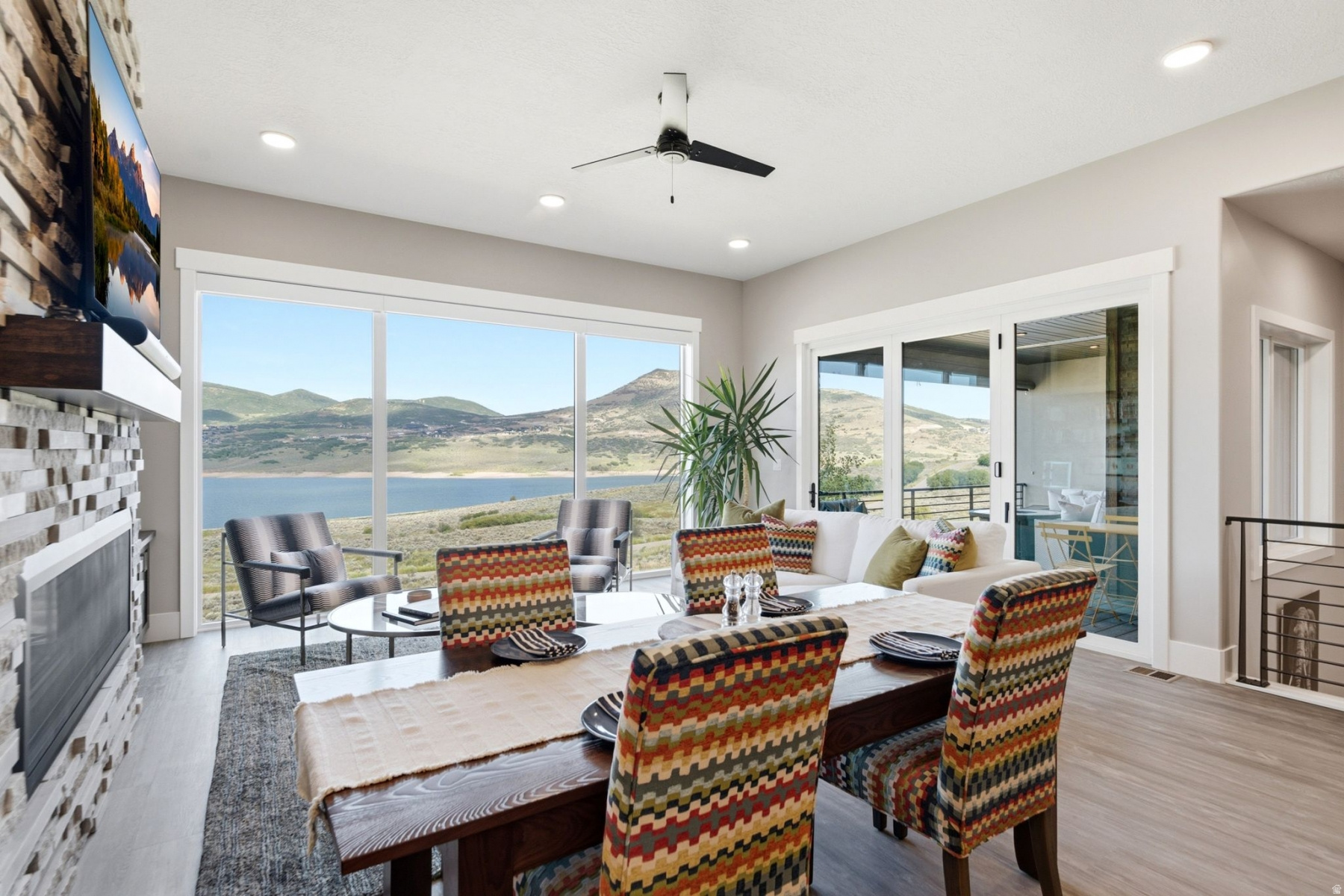 SHORELINE - Residential