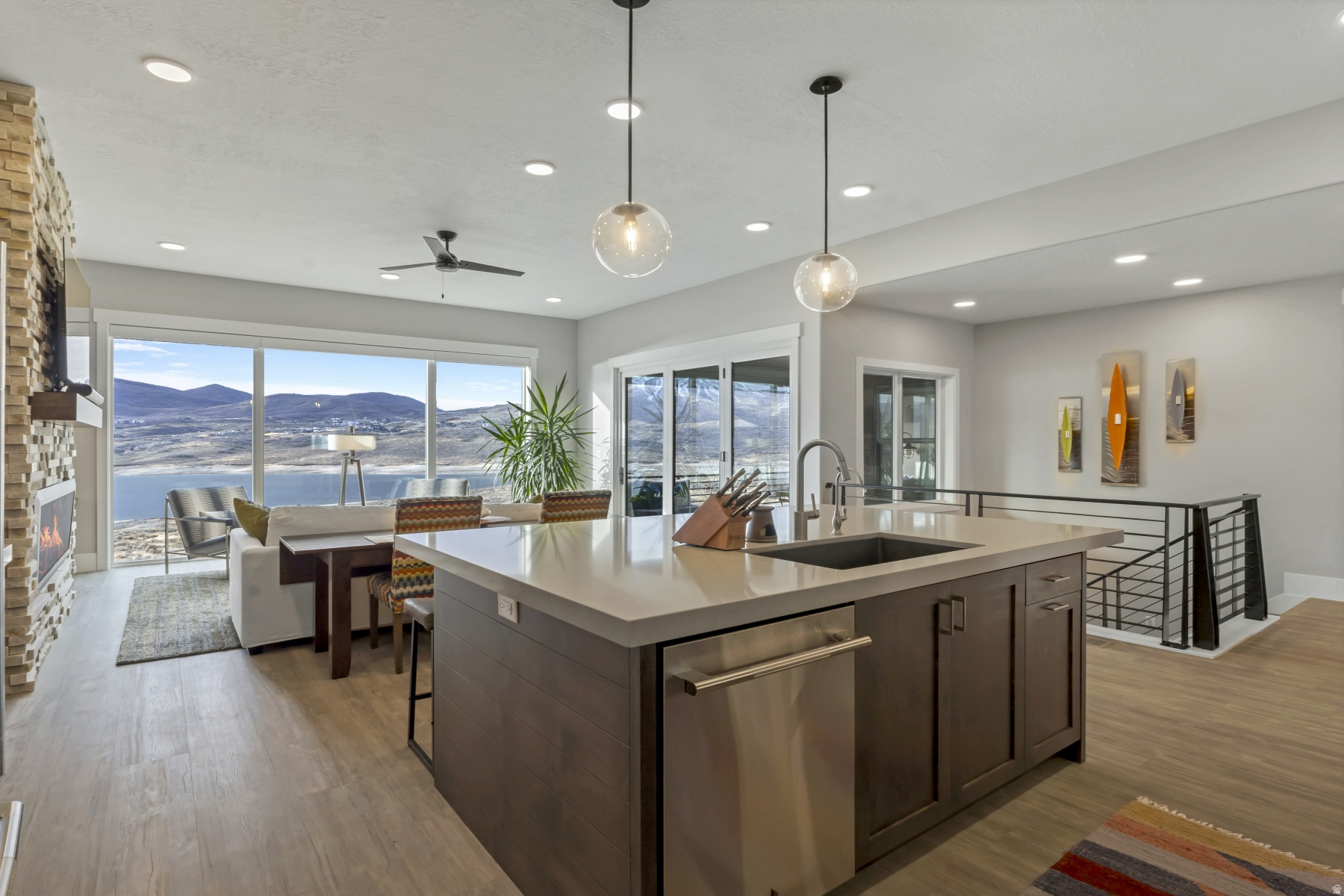 SHORELINE - Residential