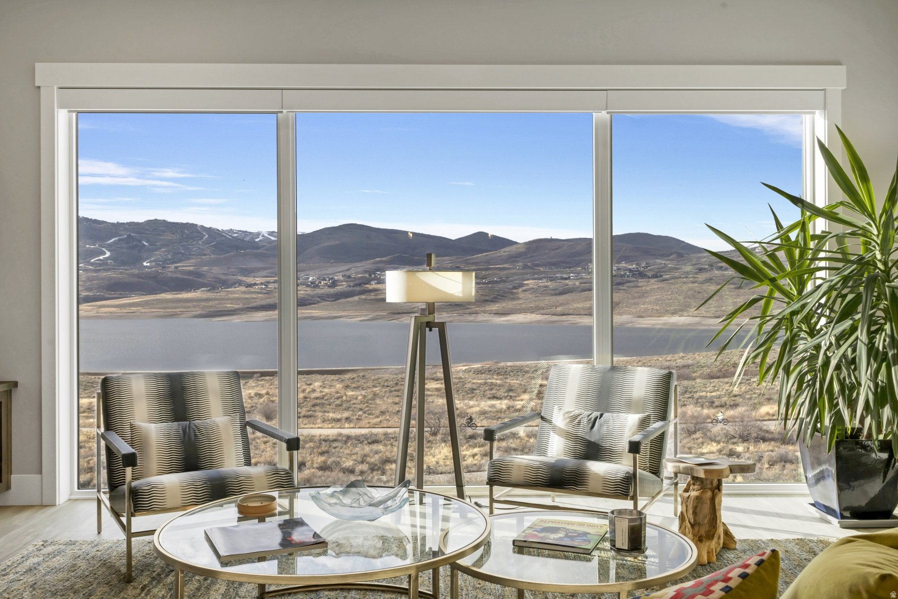 SHORELINE - Residential