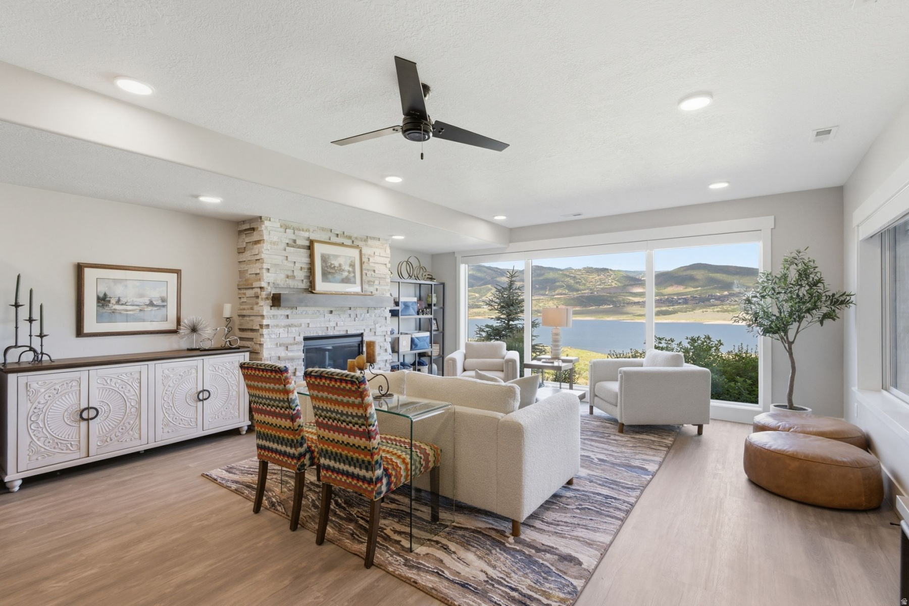 SHORELINE - Residential