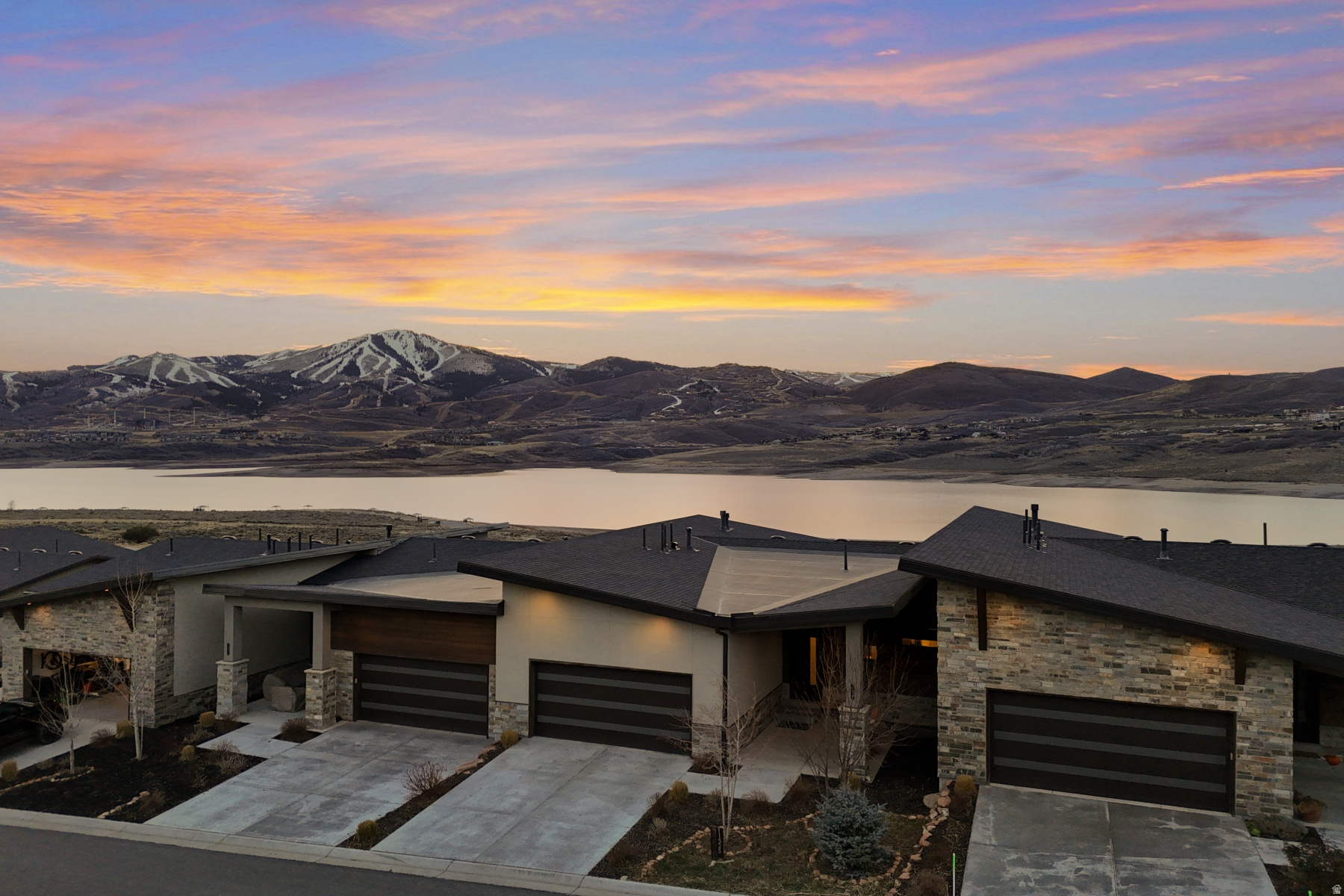 SHORELINE - Residential