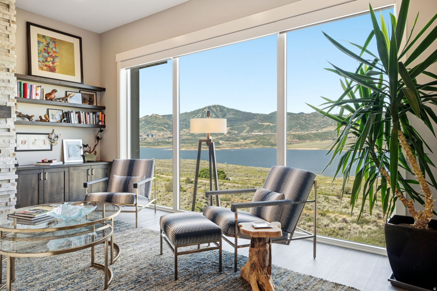 SHORELINE - Residential