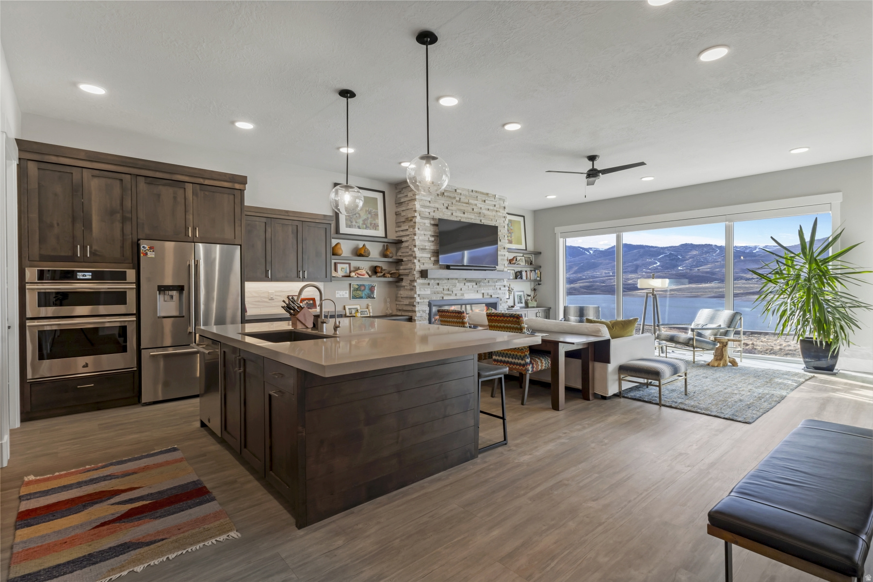 SHORELINE - Residential