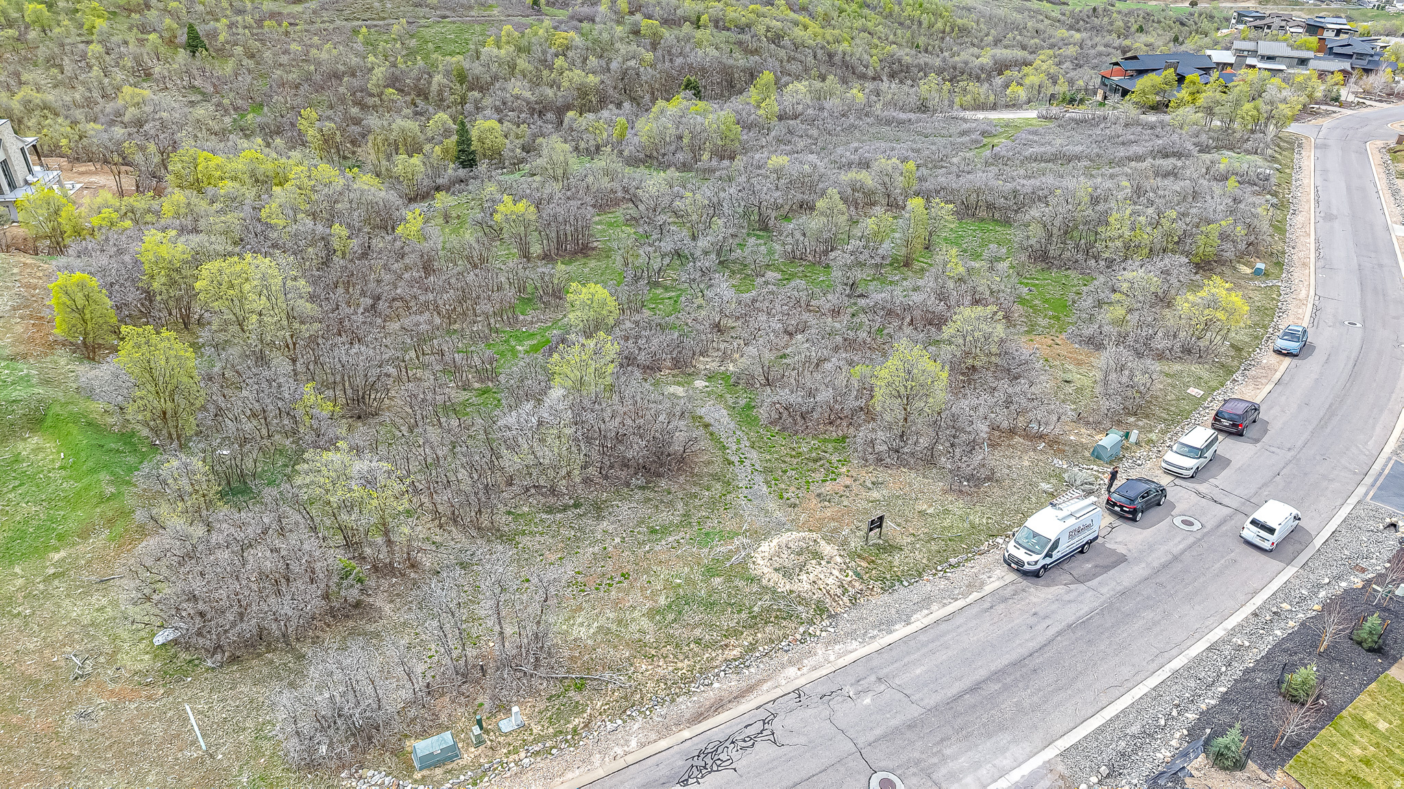 SUMMIT CREEK - Land