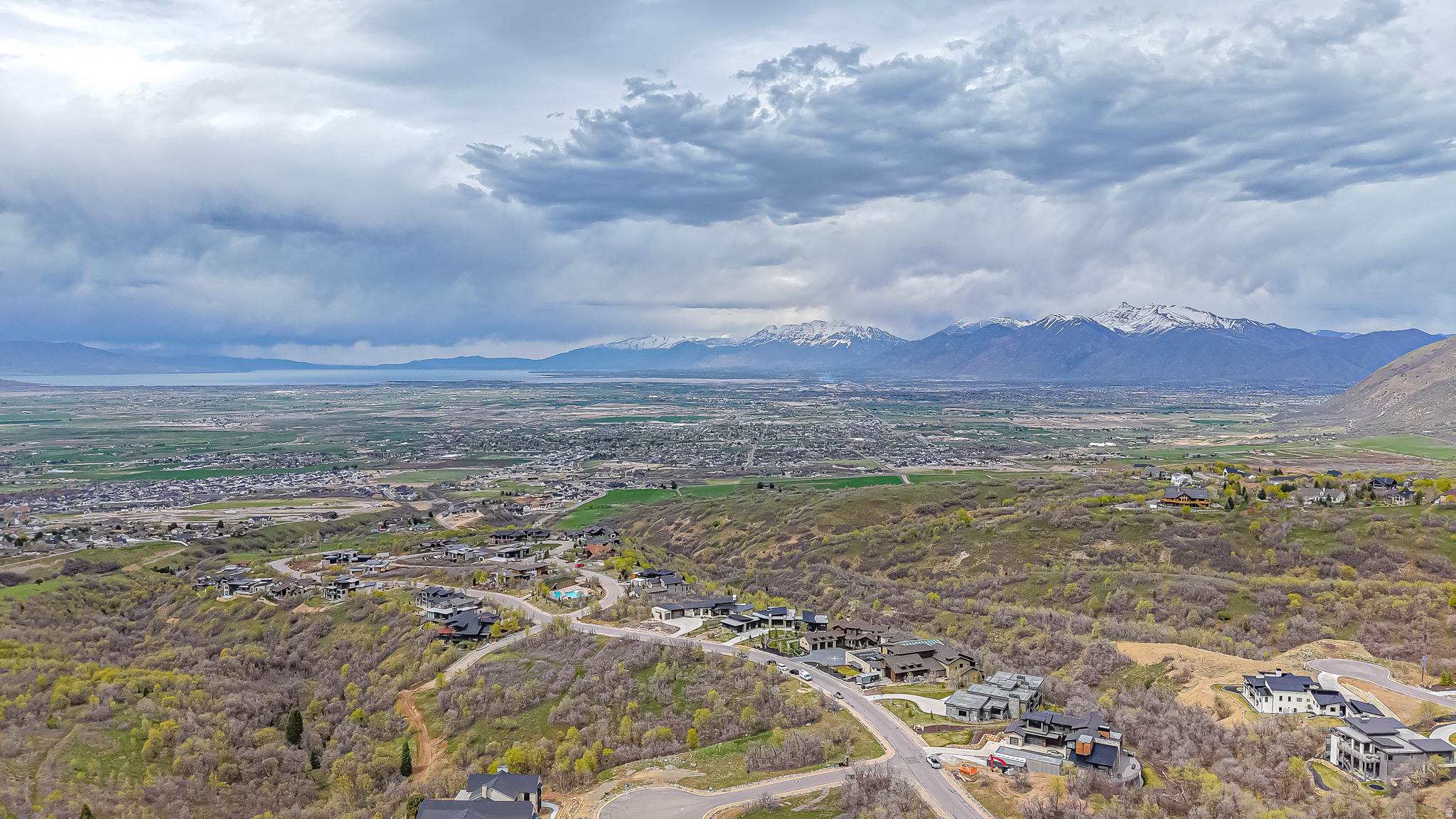 SUMMIT CREEK - Land