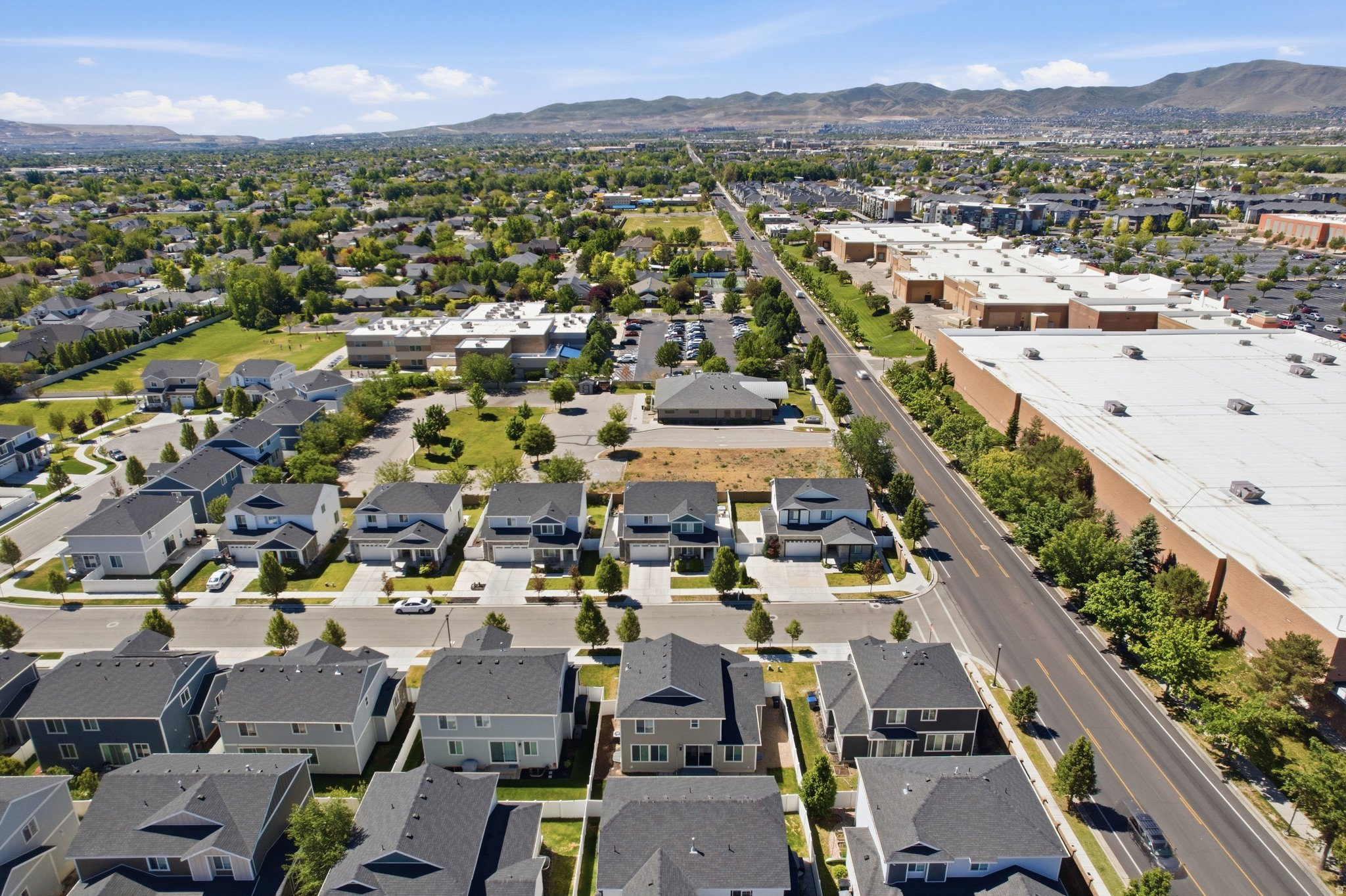 VILLAGE - Residential