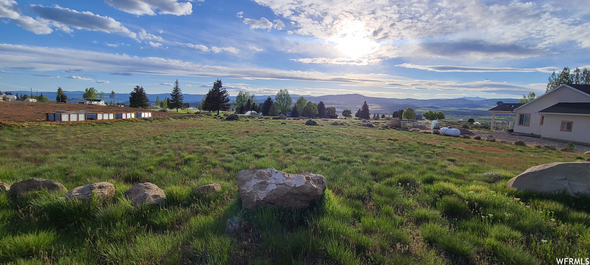 SKYLINE MOUNTAIN RES - Land